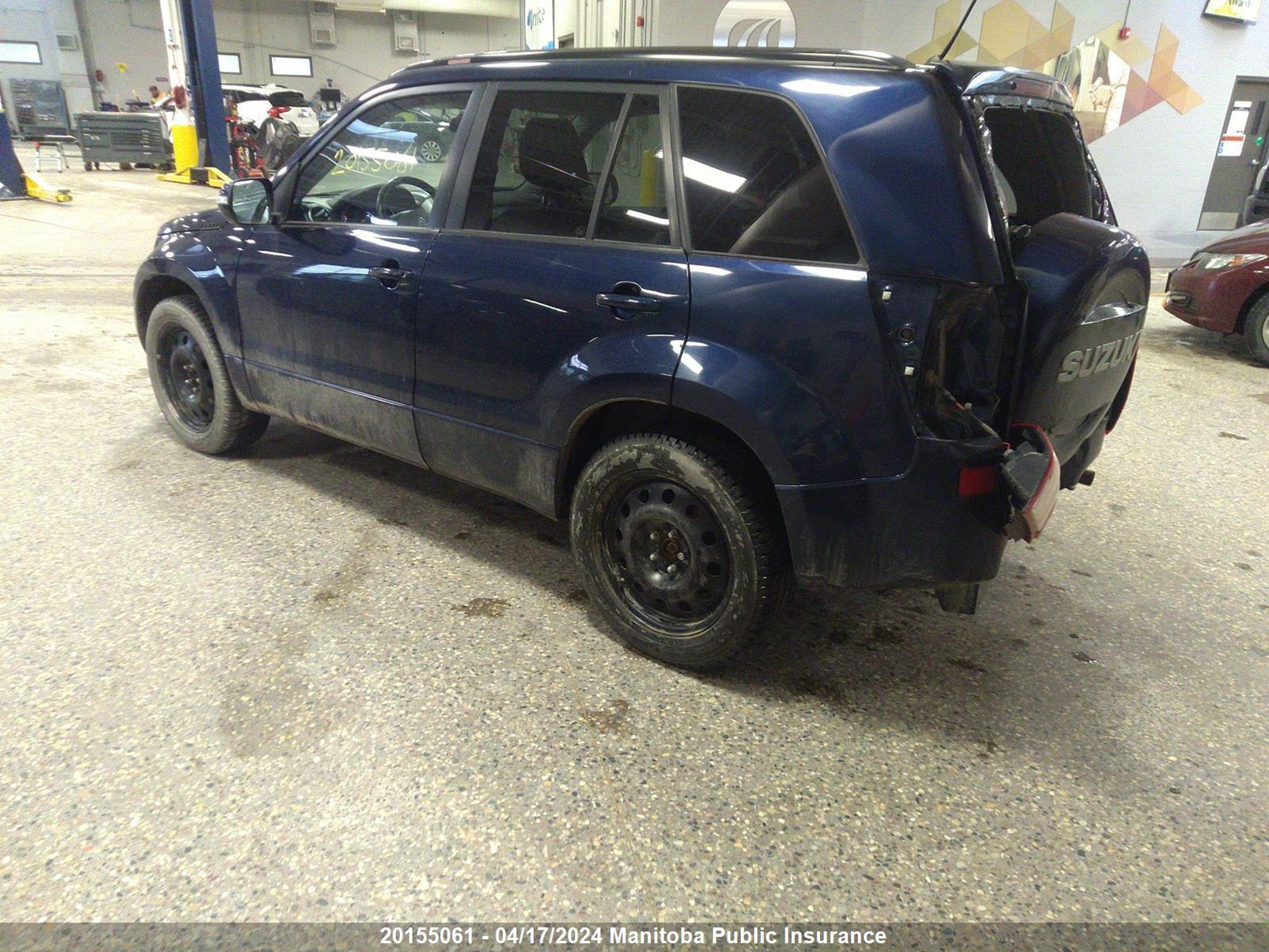 Photo 2 VIN: JS3TD0D40B4100207 - SUZUKI GRAND VITARA 