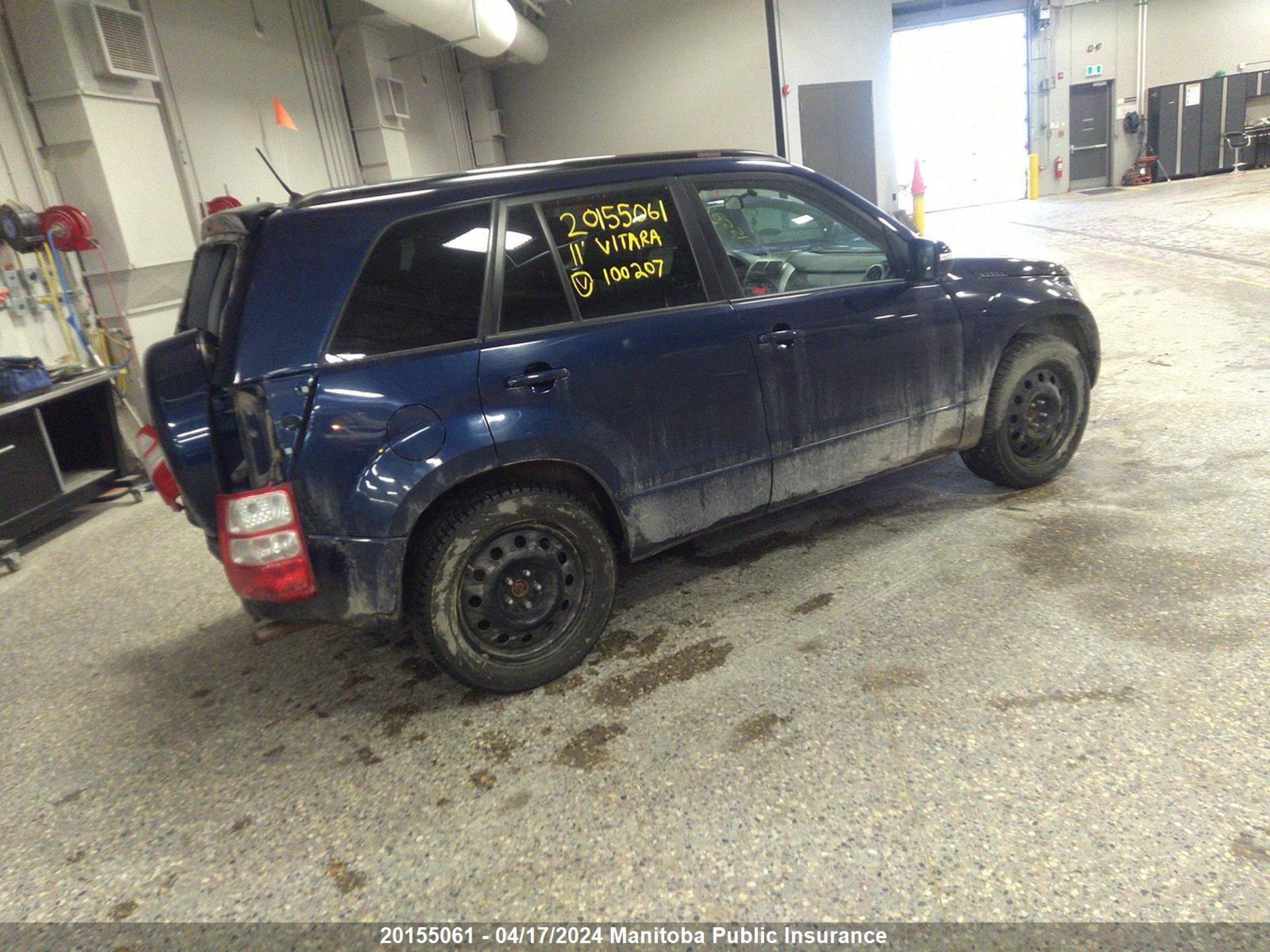 Photo 3 VIN: JS3TD0D40B4100207 - SUZUKI GRAND VITARA 