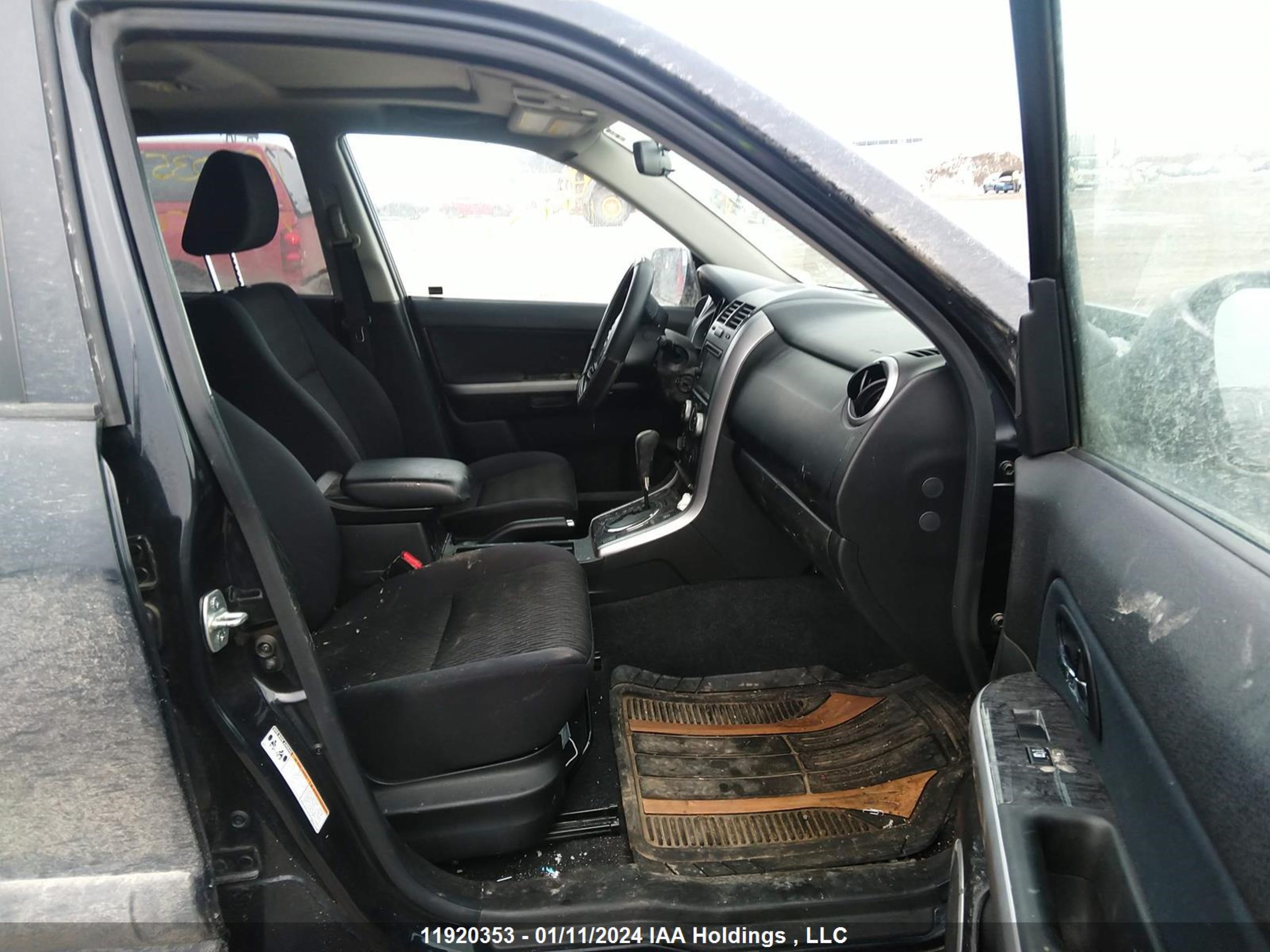 Photo 4 VIN: JS3TD0D43D4100060 - SUZUKI GRAND VITARA 