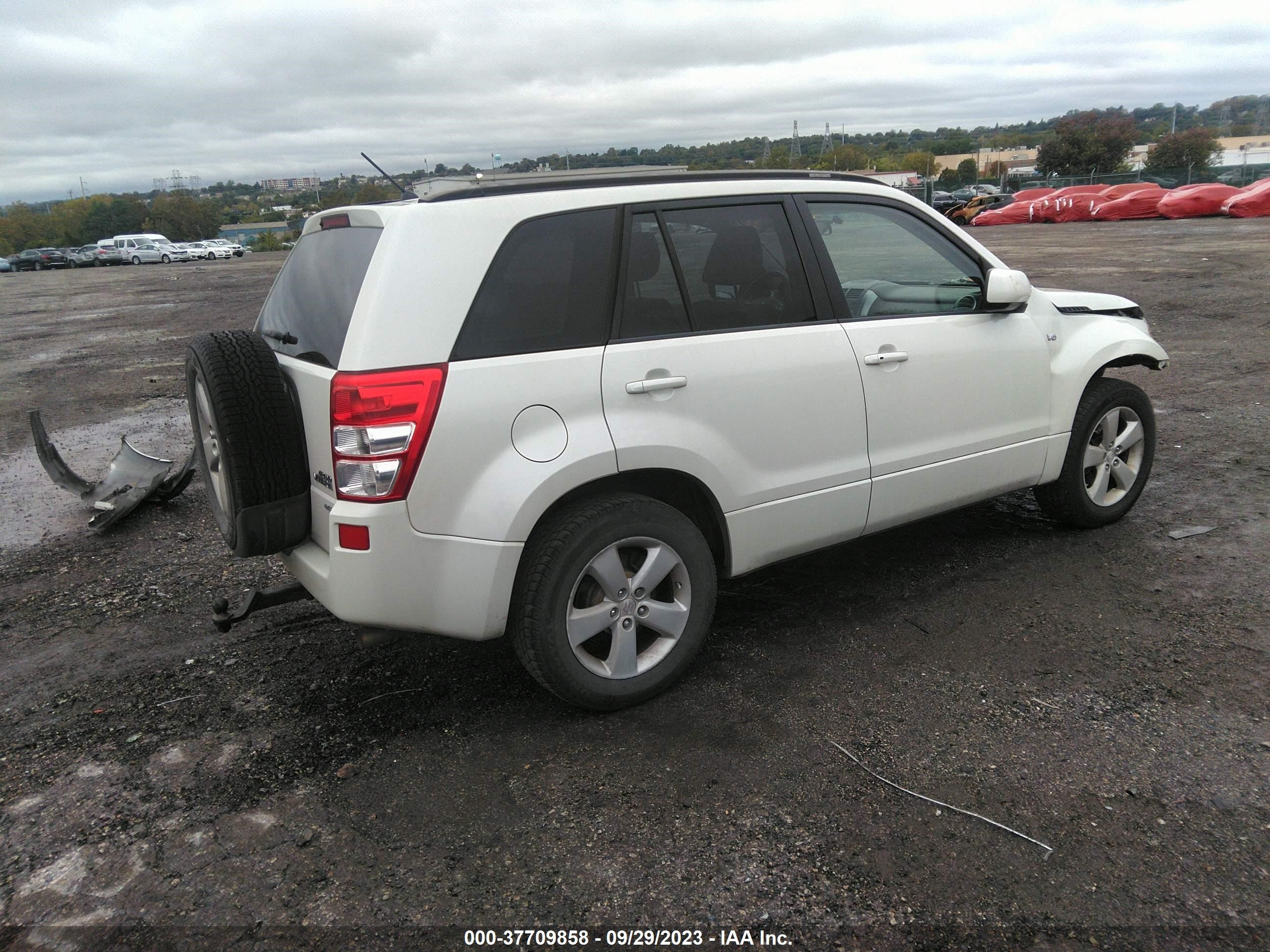 Photo 3 VIN: JS3TD148394100026 - SUZUKI GRAND VITARA 