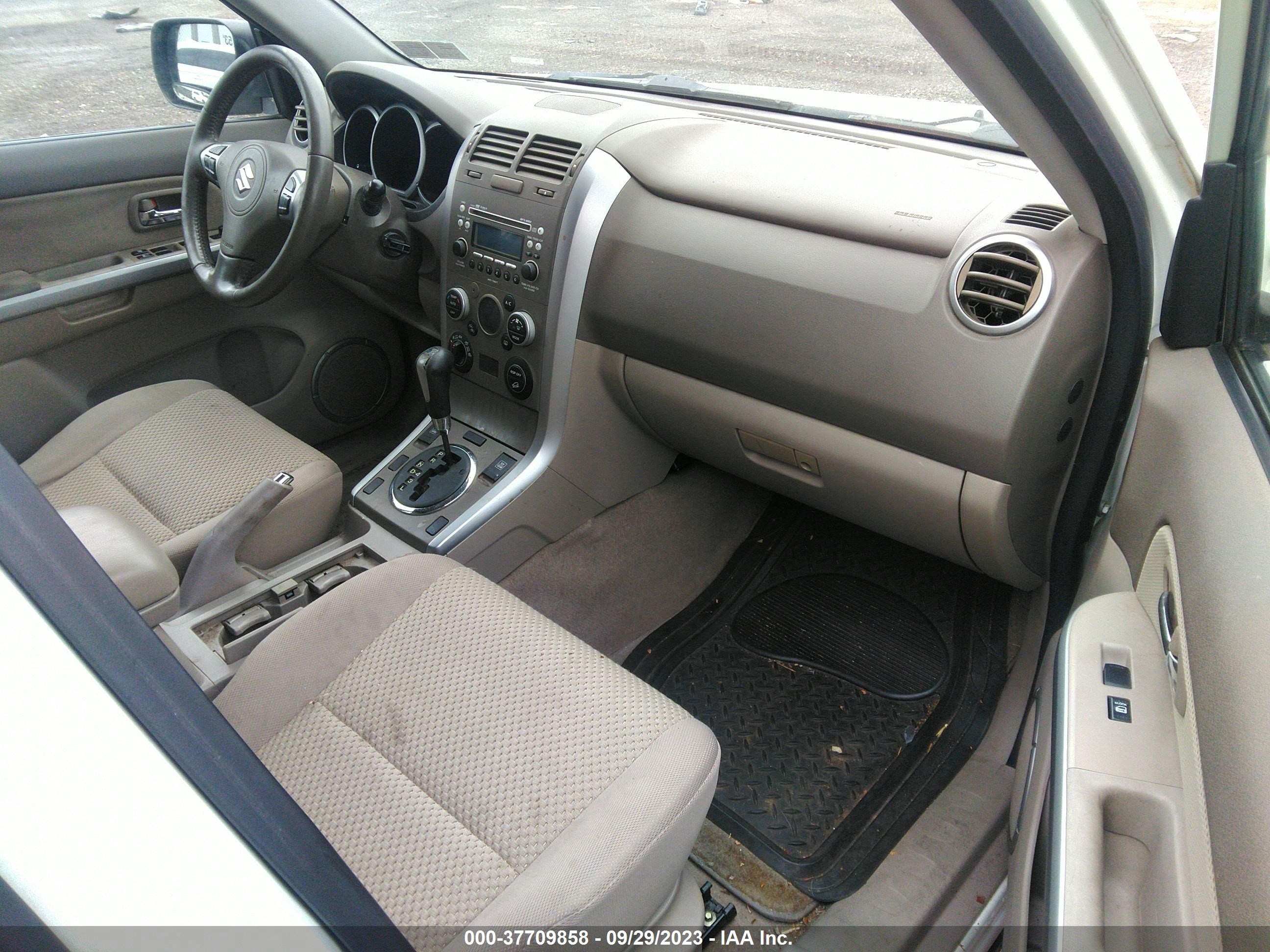 Photo 4 VIN: JS3TD148394100026 - SUZUKI GRAND VITARA 