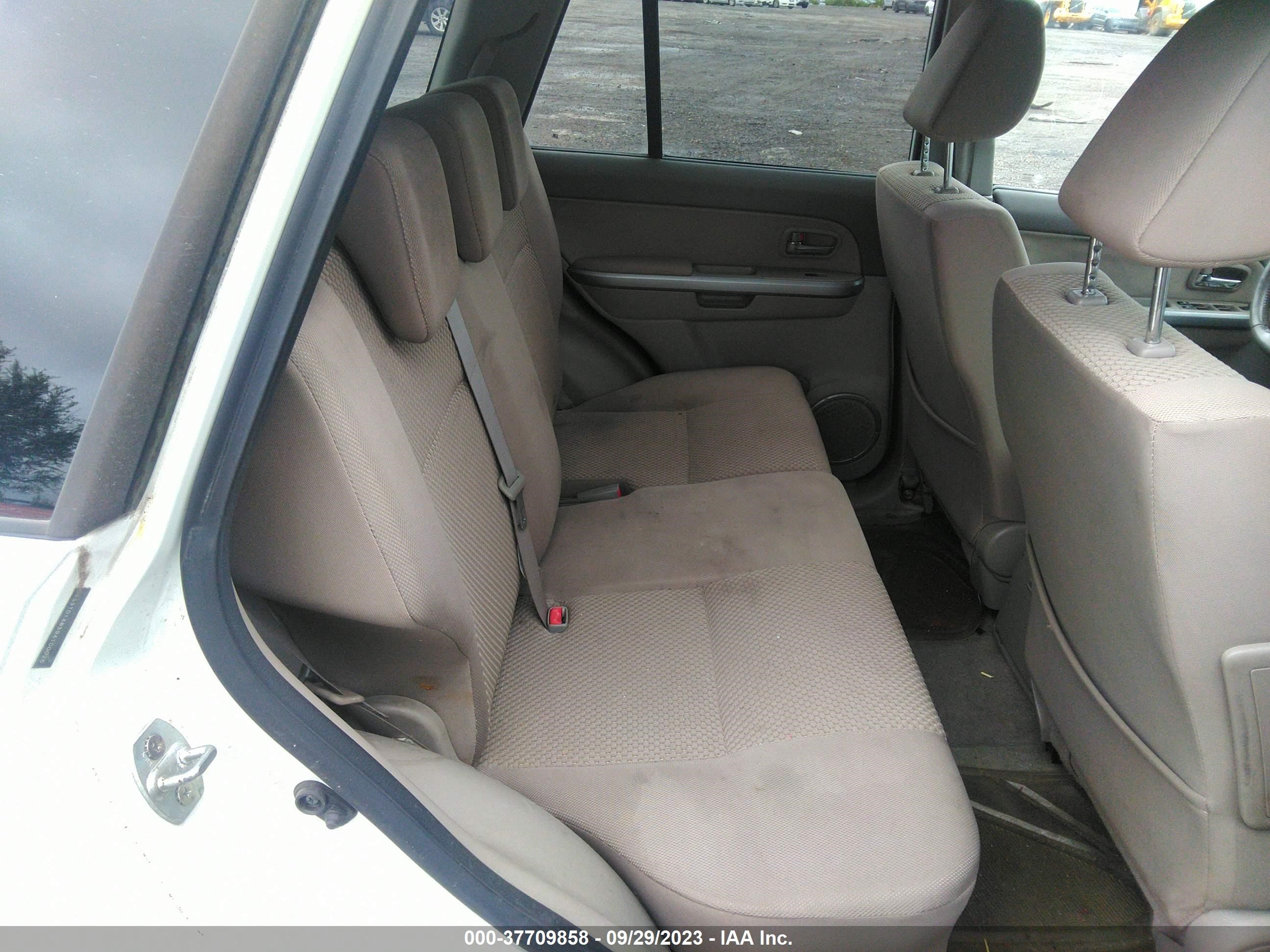 Photo 7 VIN: JS3TD148394100026 - SUZUKI GRAND VITARA 