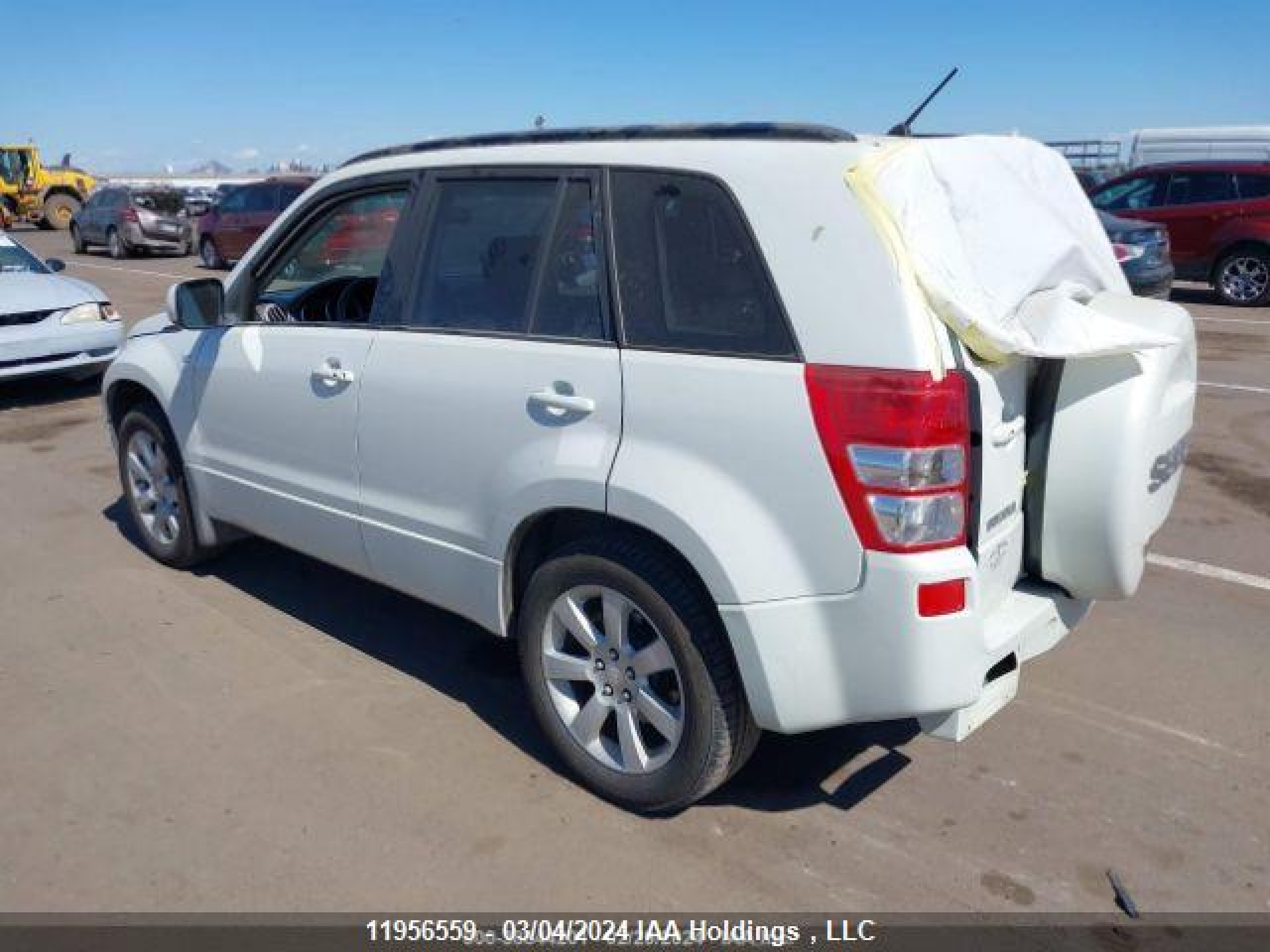 Photo 4 VIN: JS3TD1D9XA4100618 - SUZUKI GRAND VITARA 