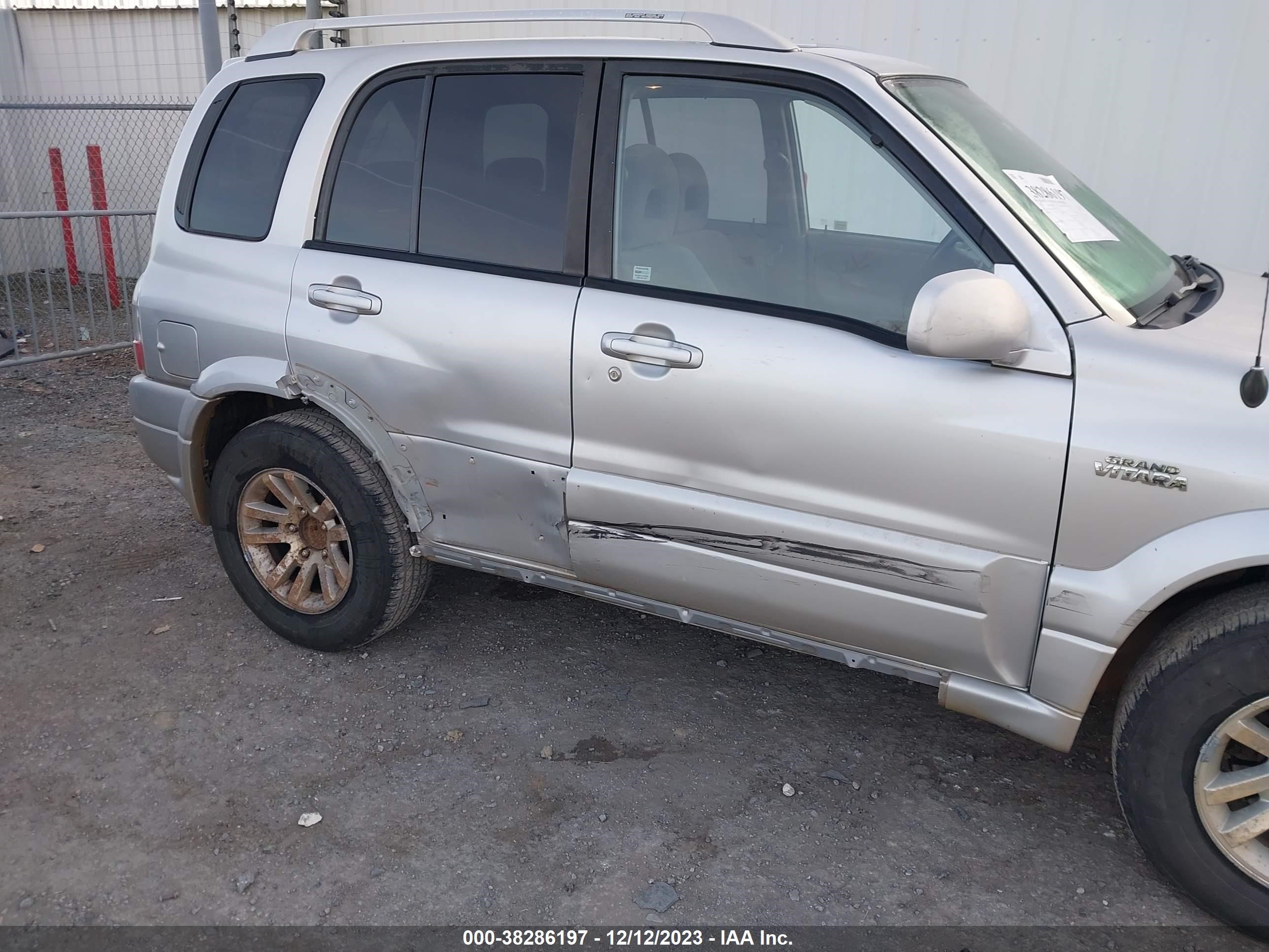 Photo 5 VIN: JS3TD62V144102372 - SUZUKI GRAND VITARA 