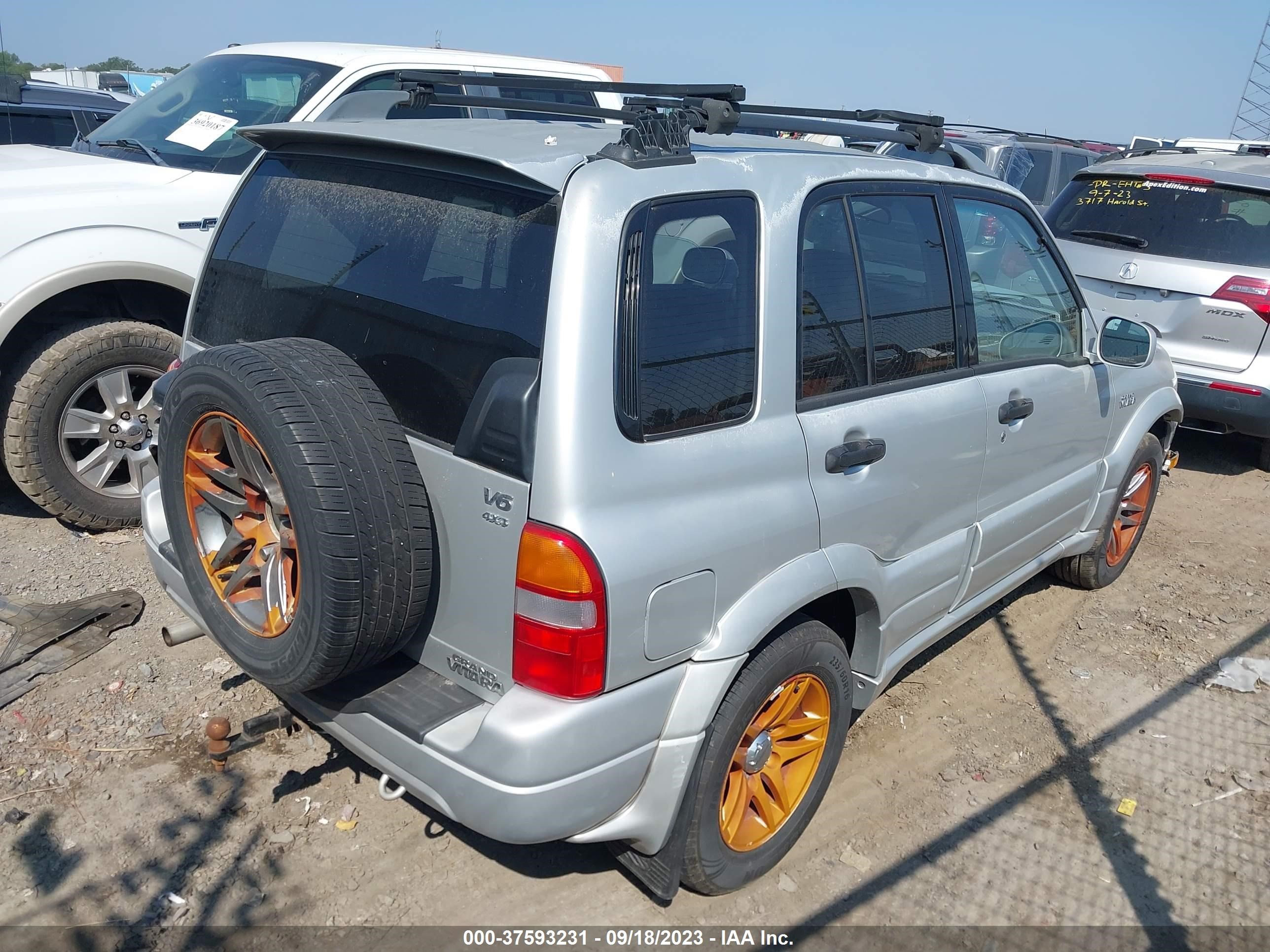 Photo 3 VIN: JS3TD62V814159938 - SUZUKI GRAND VITARA 