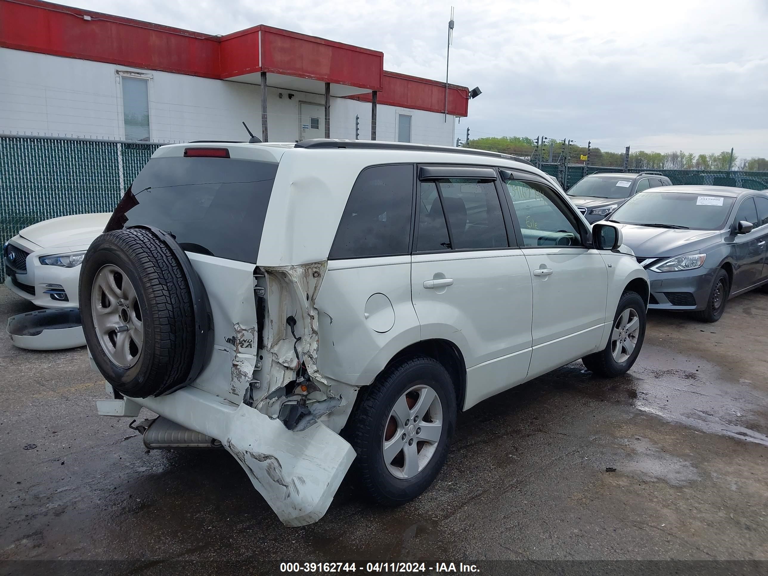 Photo 3 VIN: JS3TD944564102934 - SUZUKI GRAND VITARA 