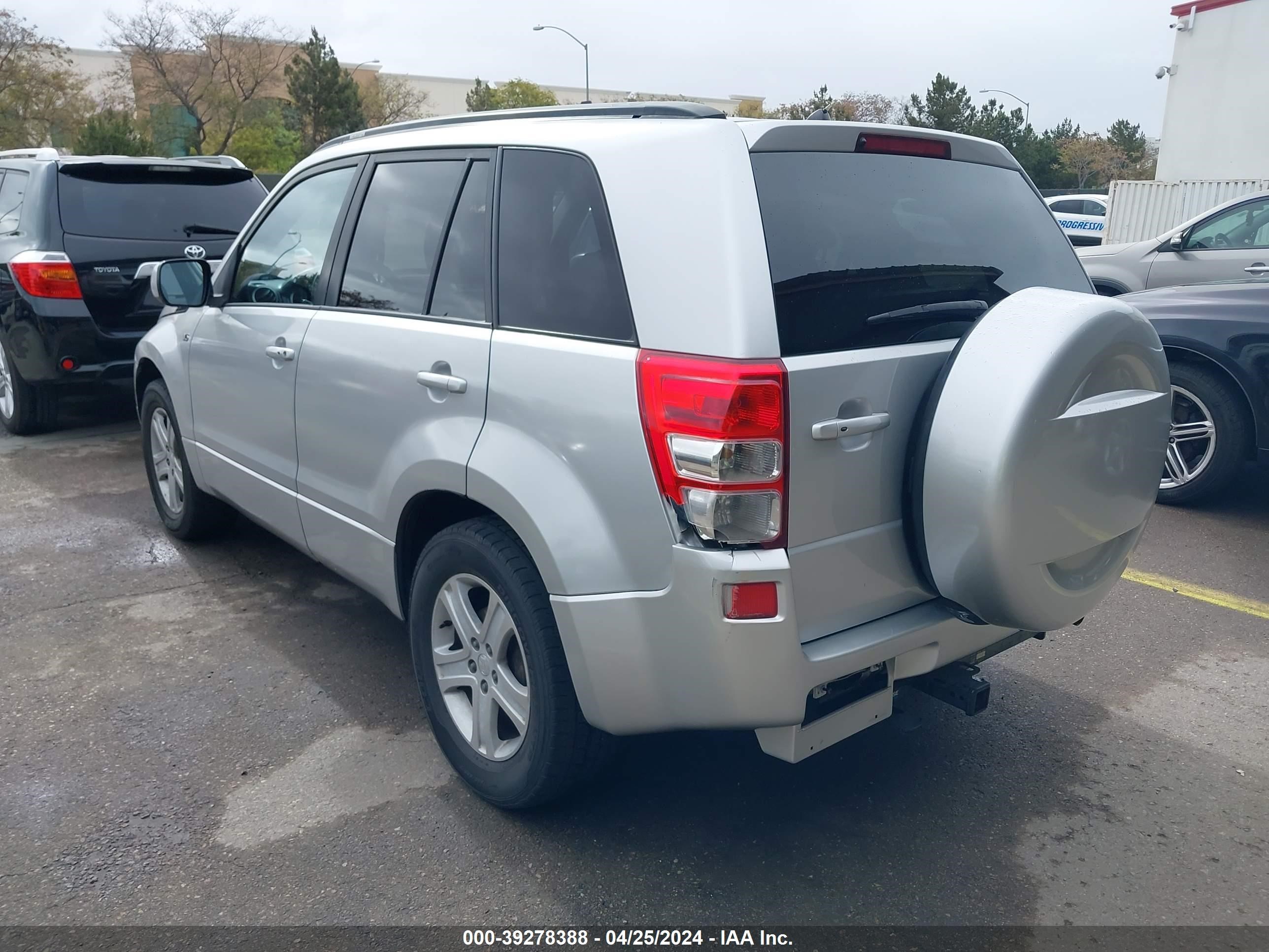 Photo 5 VIN: JS3TD947164104190 - SUZUKI GRAND VITARA 