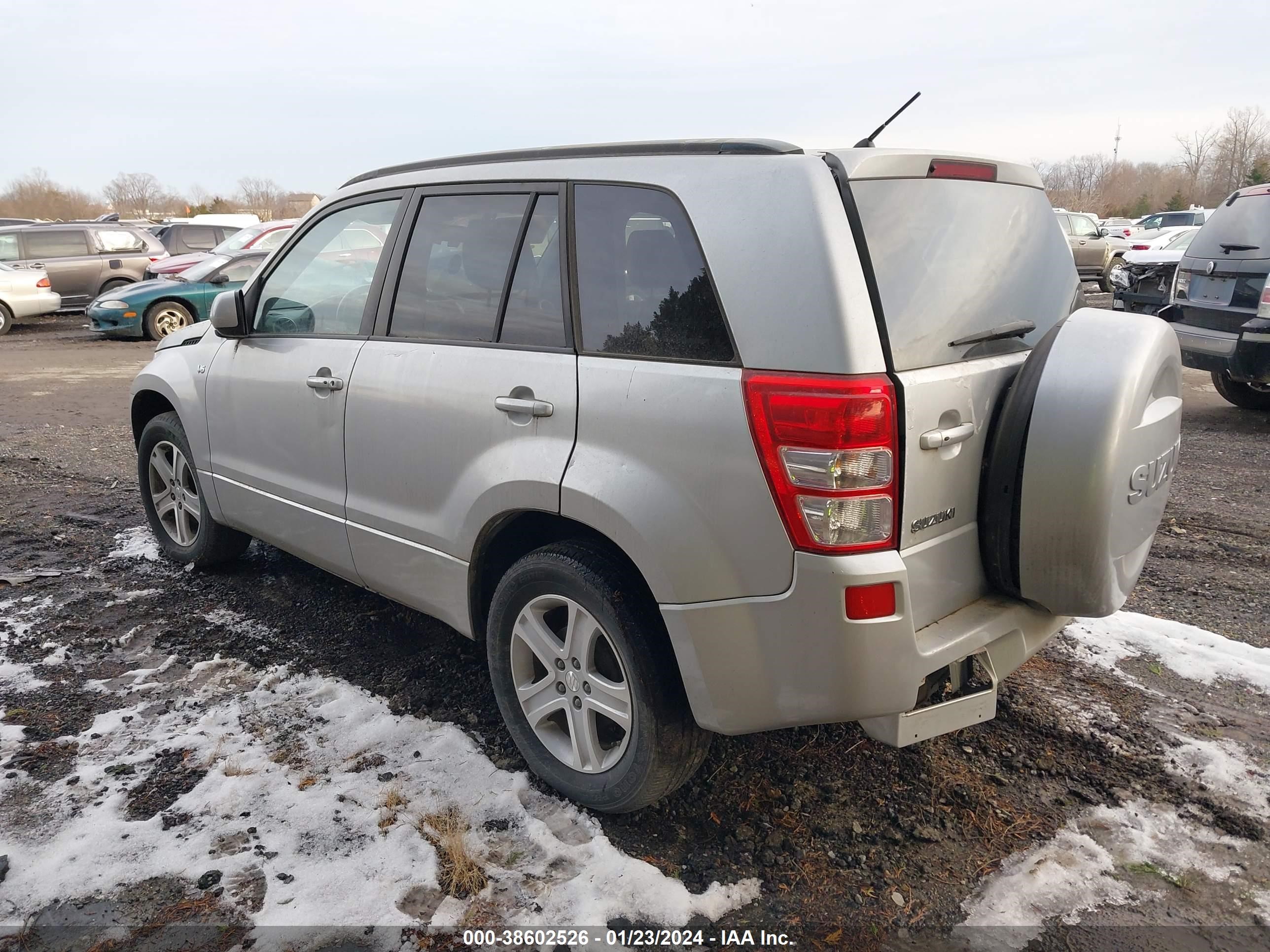 Photo 2 VIN: JS3TD947174204985 - SUZUKI GRAND VITARA 