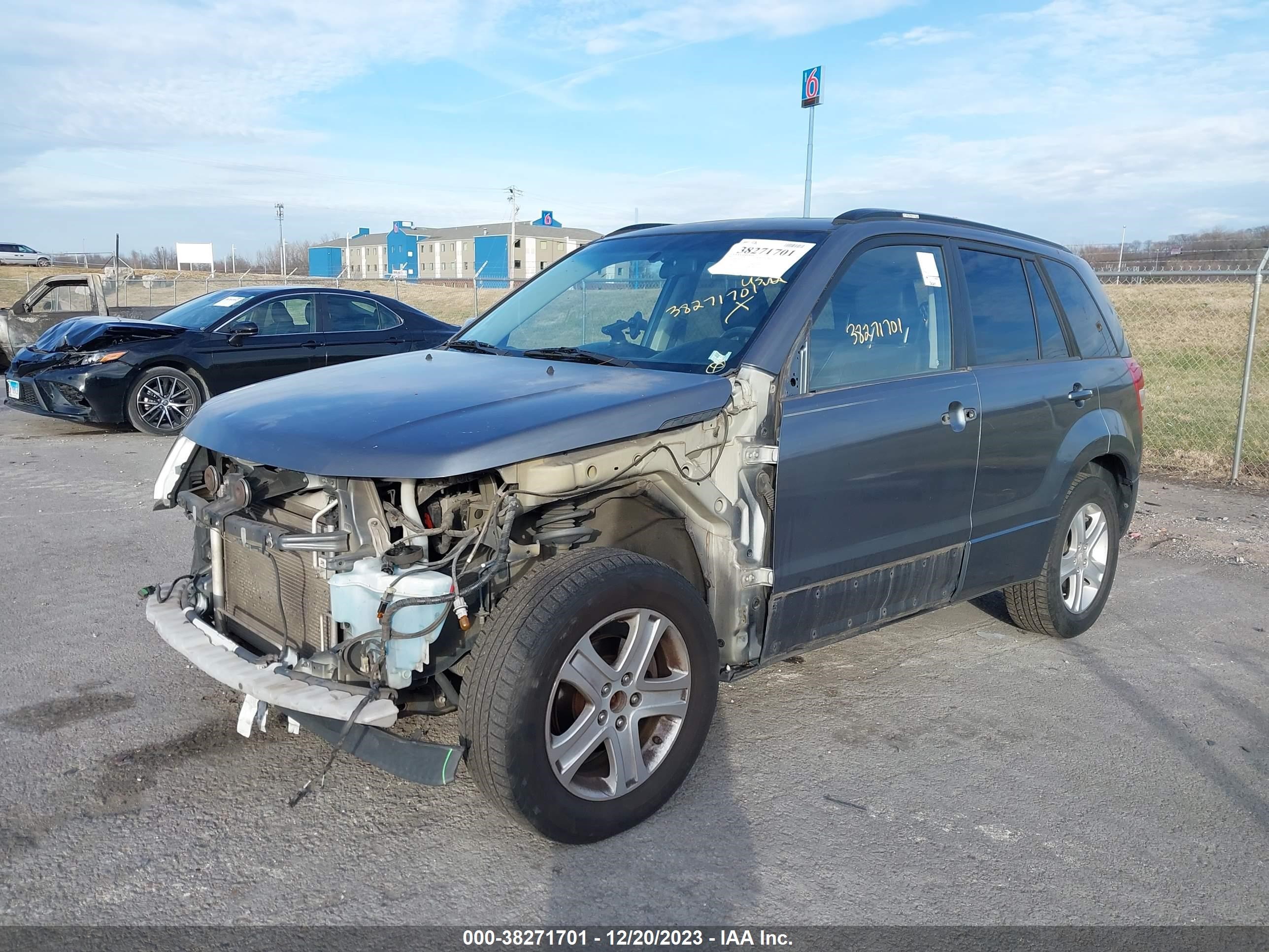 Photo 1 VIN: JS3TD947184101163 - SUZUKI GRAND VITARA 