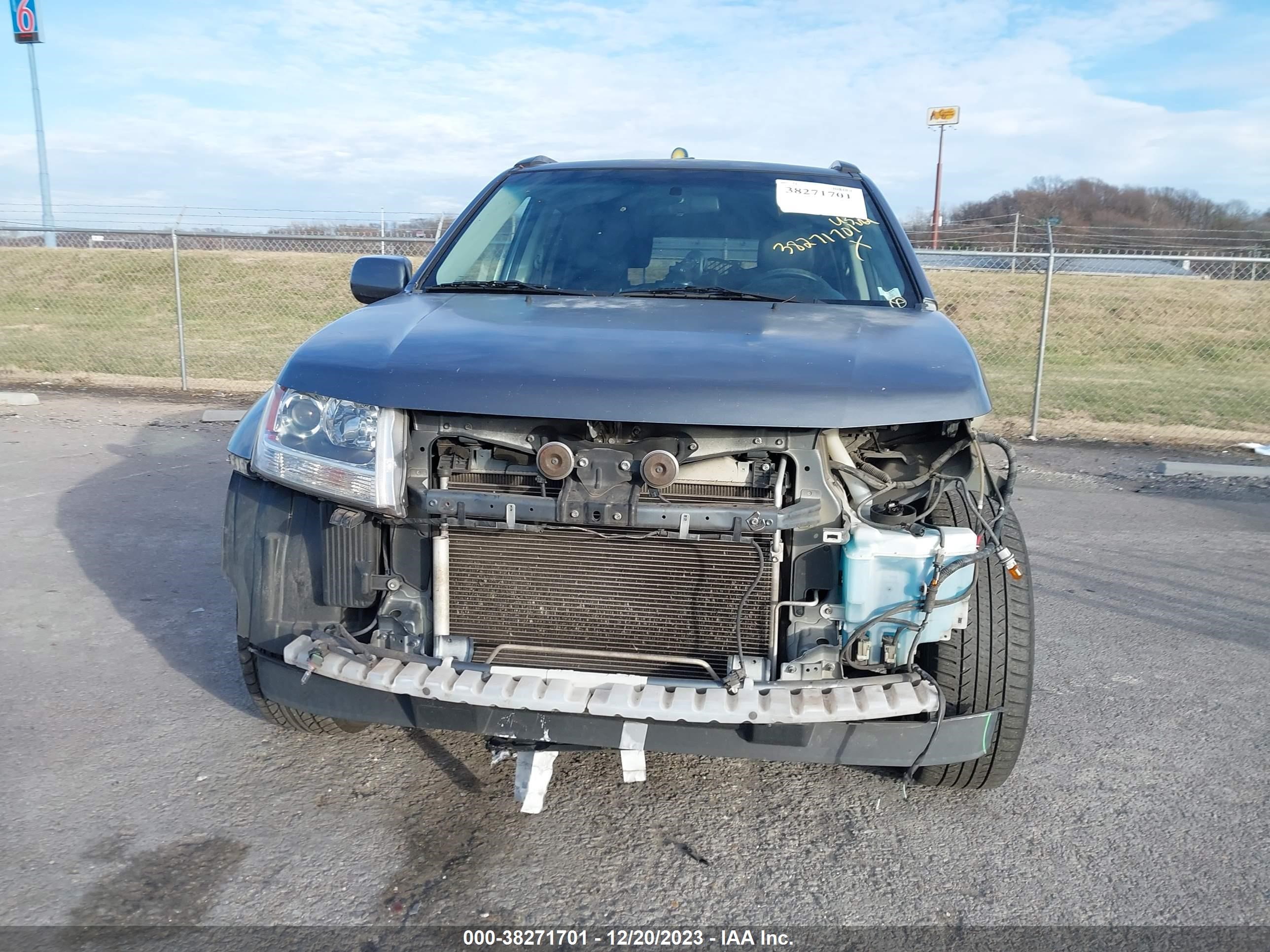 Photo 11 VIN: JS3TD947184101163 - SUZUKI GRAND VITARA 