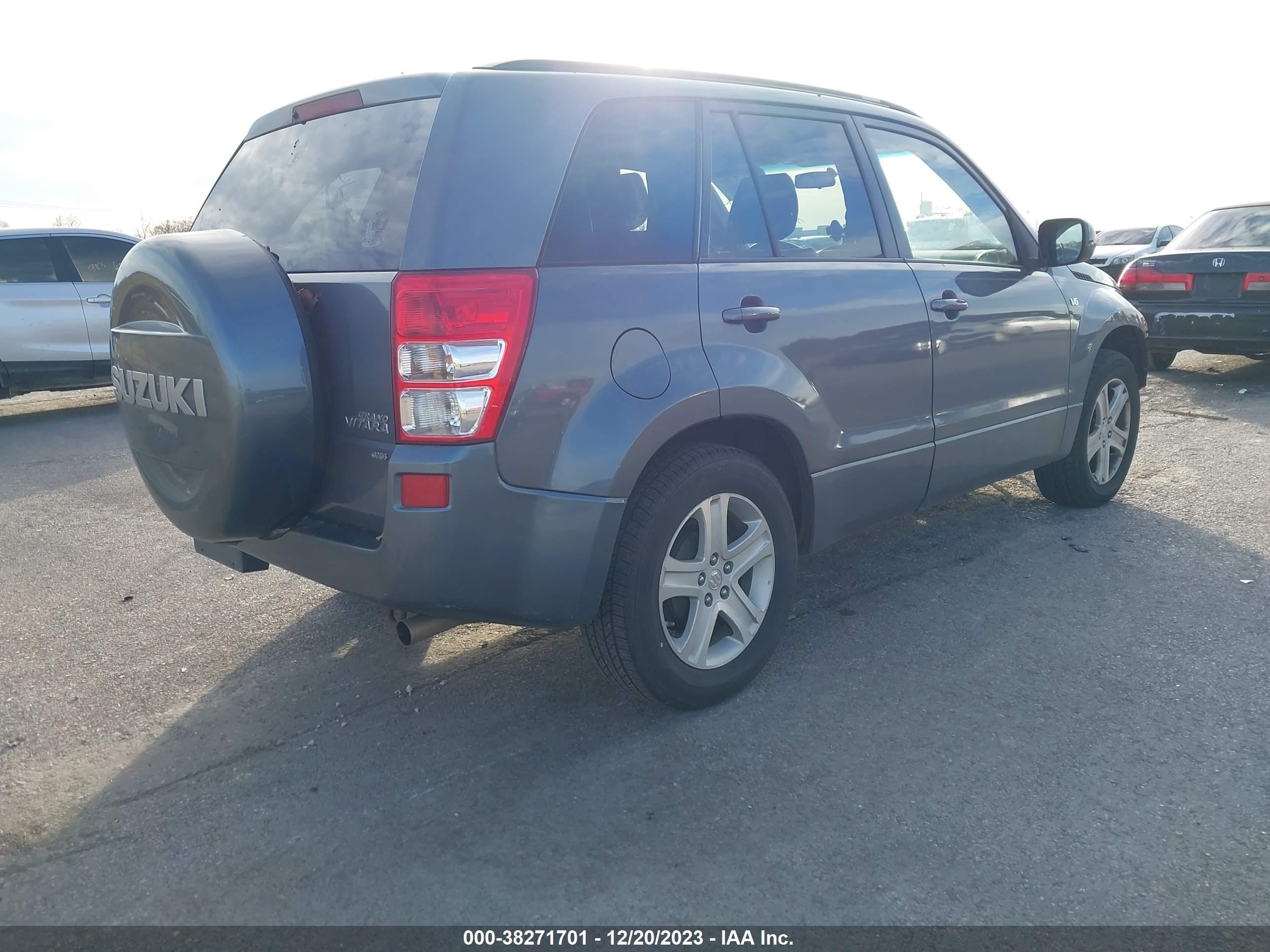 Photo 3 VIN: JS3TD947184101163 - SUZUKI GRAND VITARA 