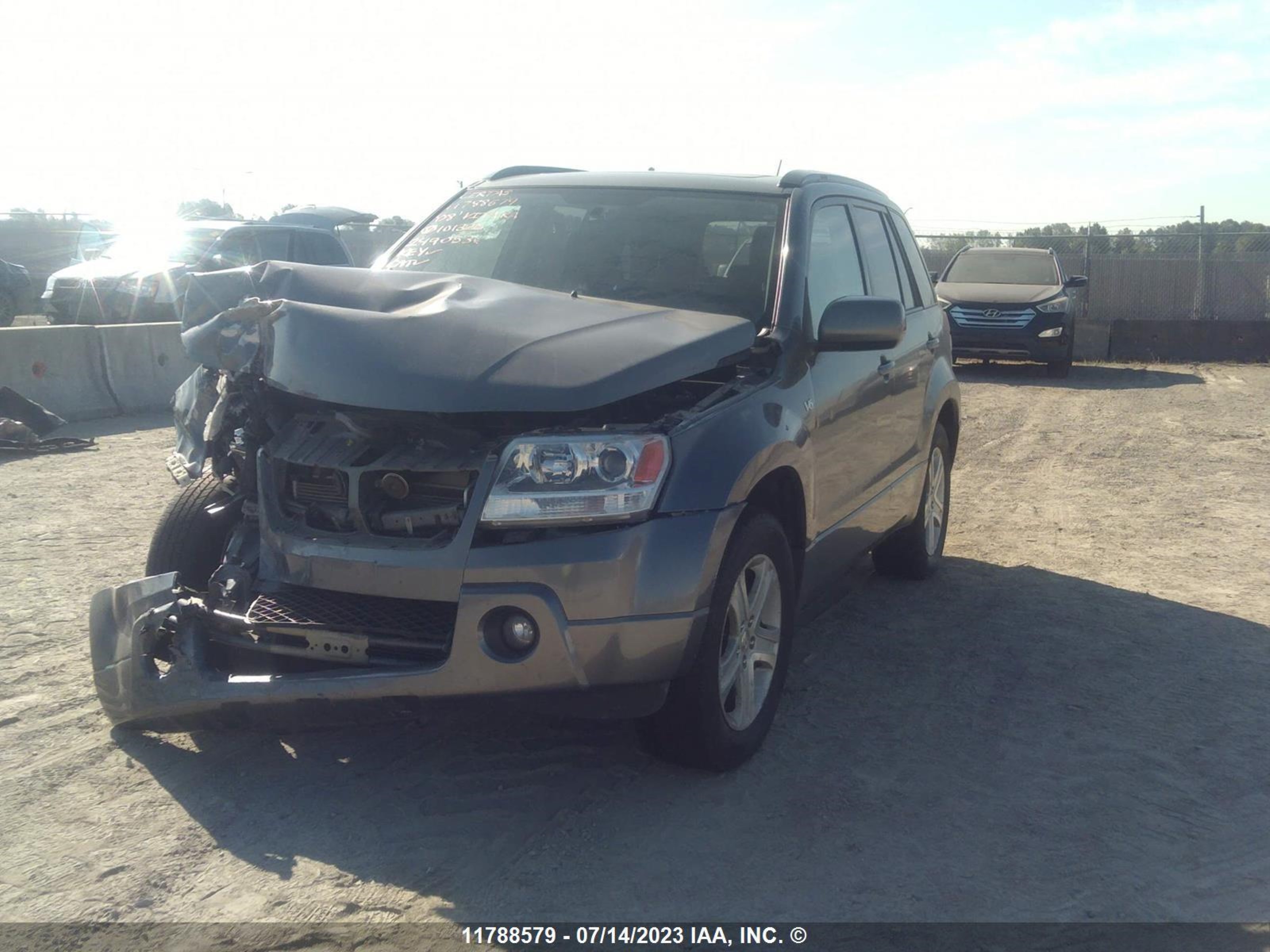 Photo 1 VIN: JS3TD947184101325 - SUZUKI GRAND VITARA 