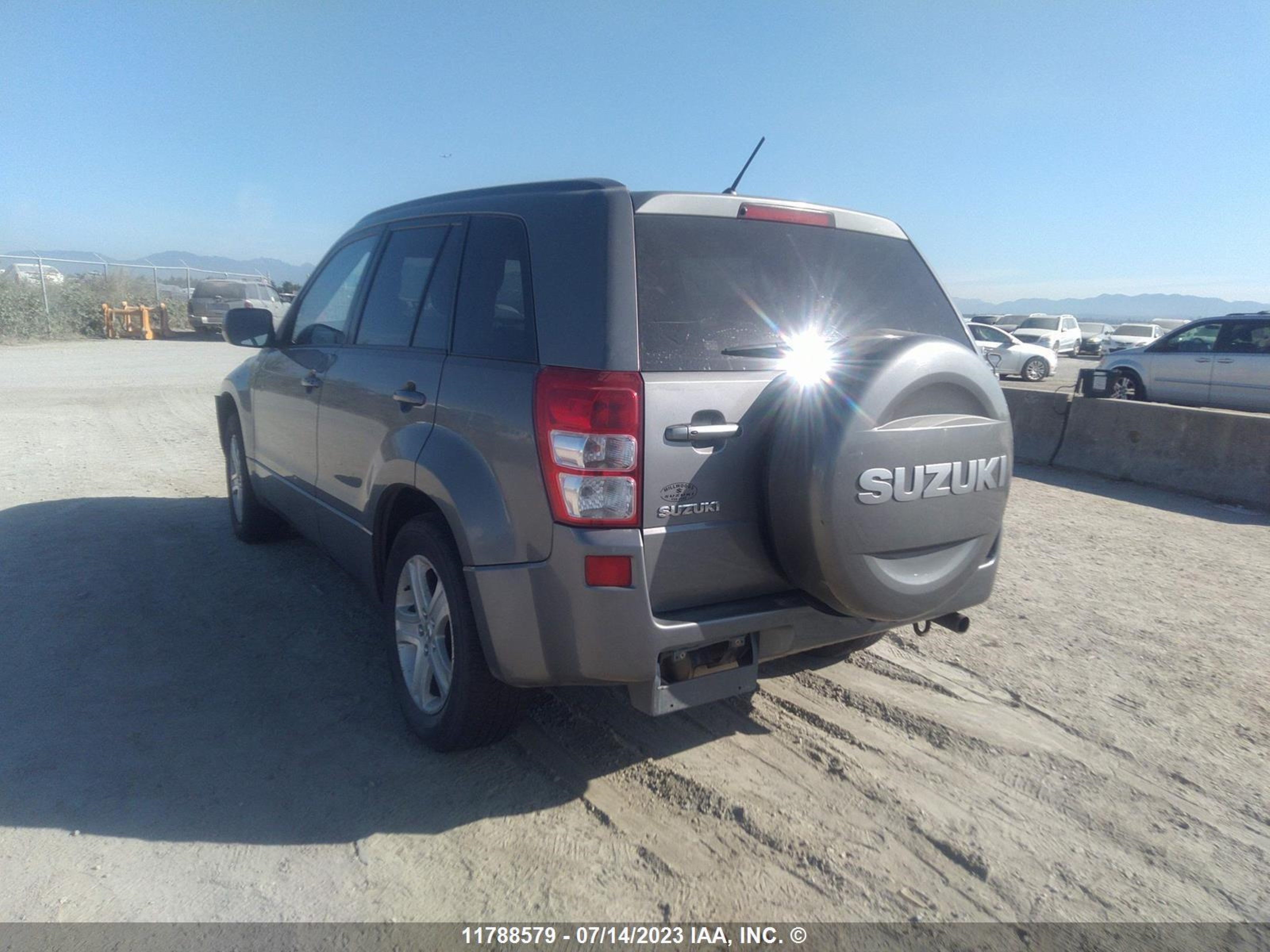 Photo 2 VIN: JS3TD947184101325 - SUZUKI GRAND VITARA 