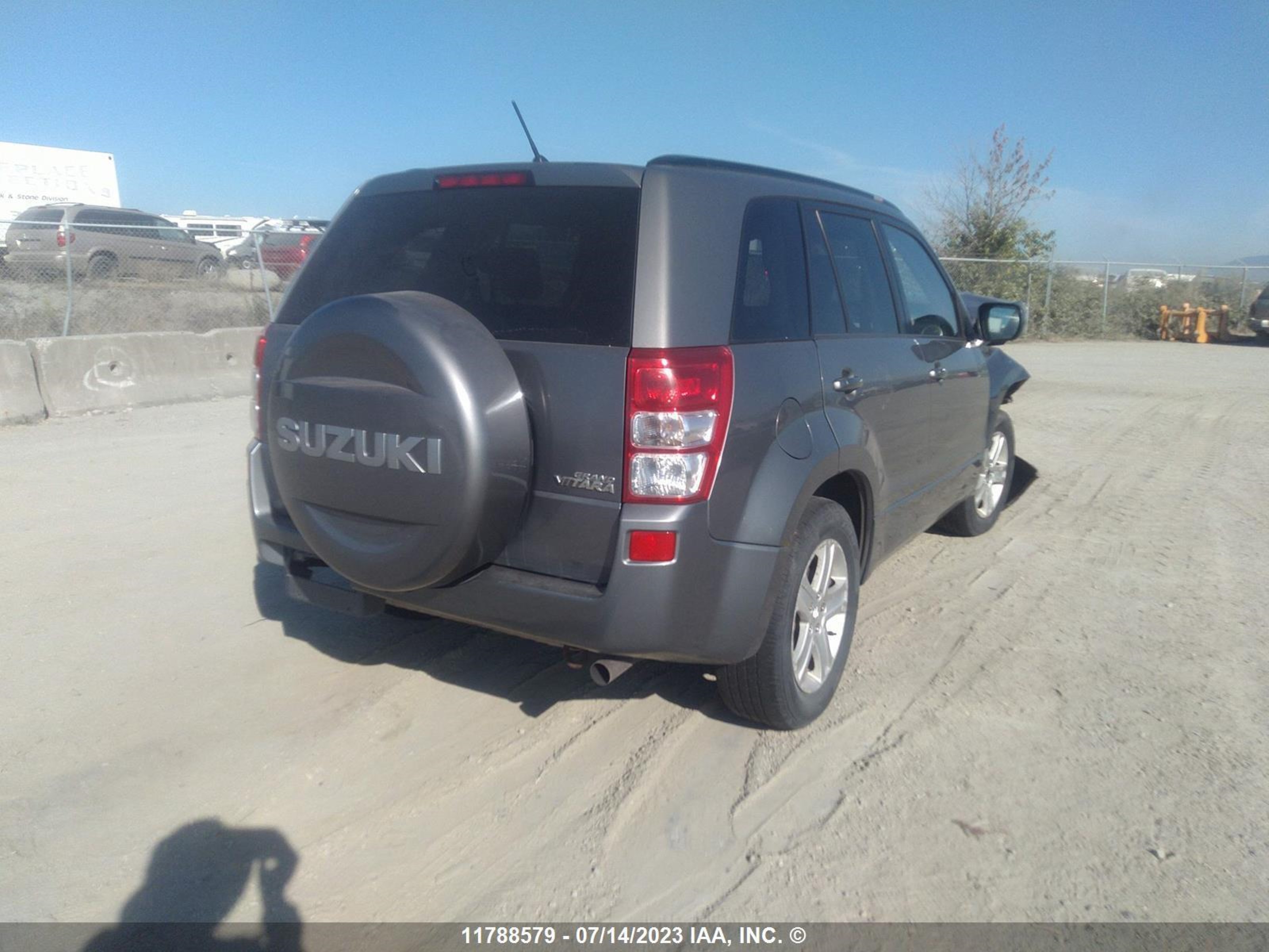 Photo 3 VIN: JS3TD947184101325 - SUZUKI GRAND VITARA 