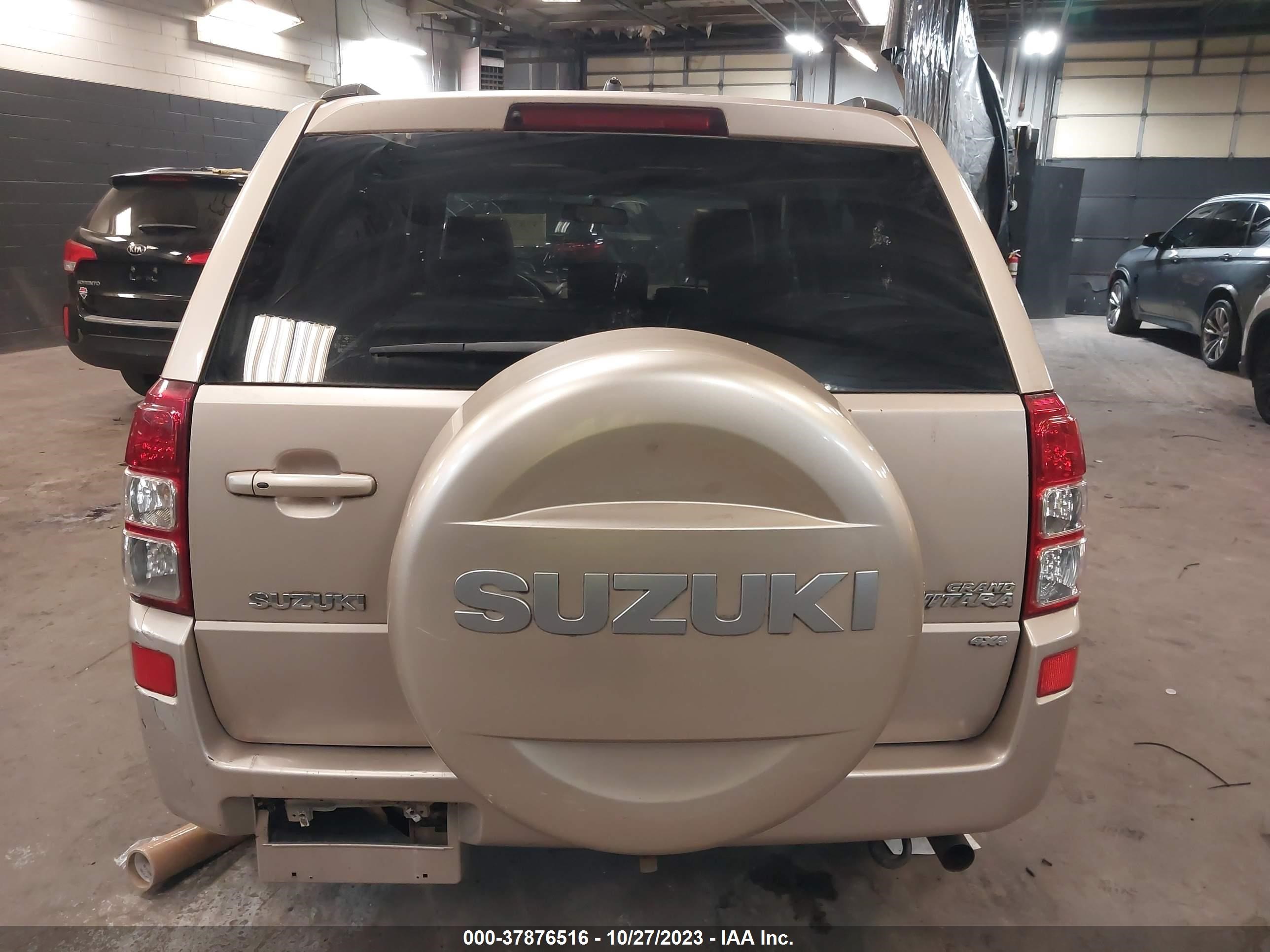 Photo 15 VIN: JS3TD947484100136 - SUZUKI GRAND VITARA 