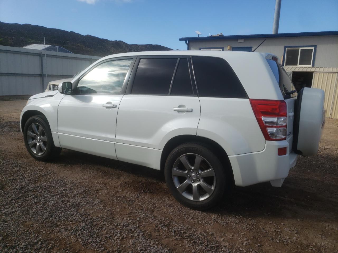 Photo 1 VIN: JS3TE0D34C4100037 - SUZUKI GRAND VITARA 