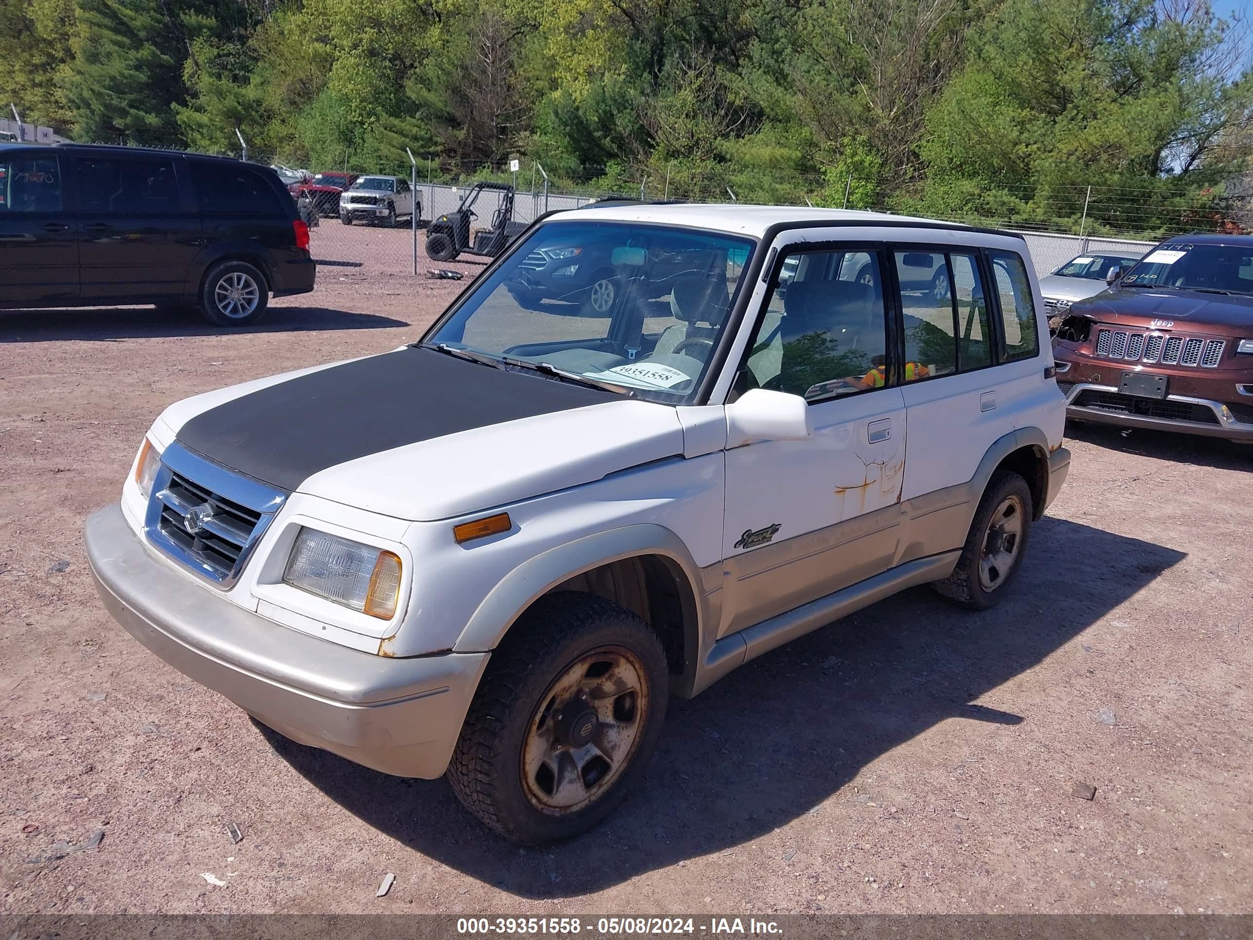 Photo 1 VIN: JS3TE21VXW4100405 - SUZUKI SIDEKICK 