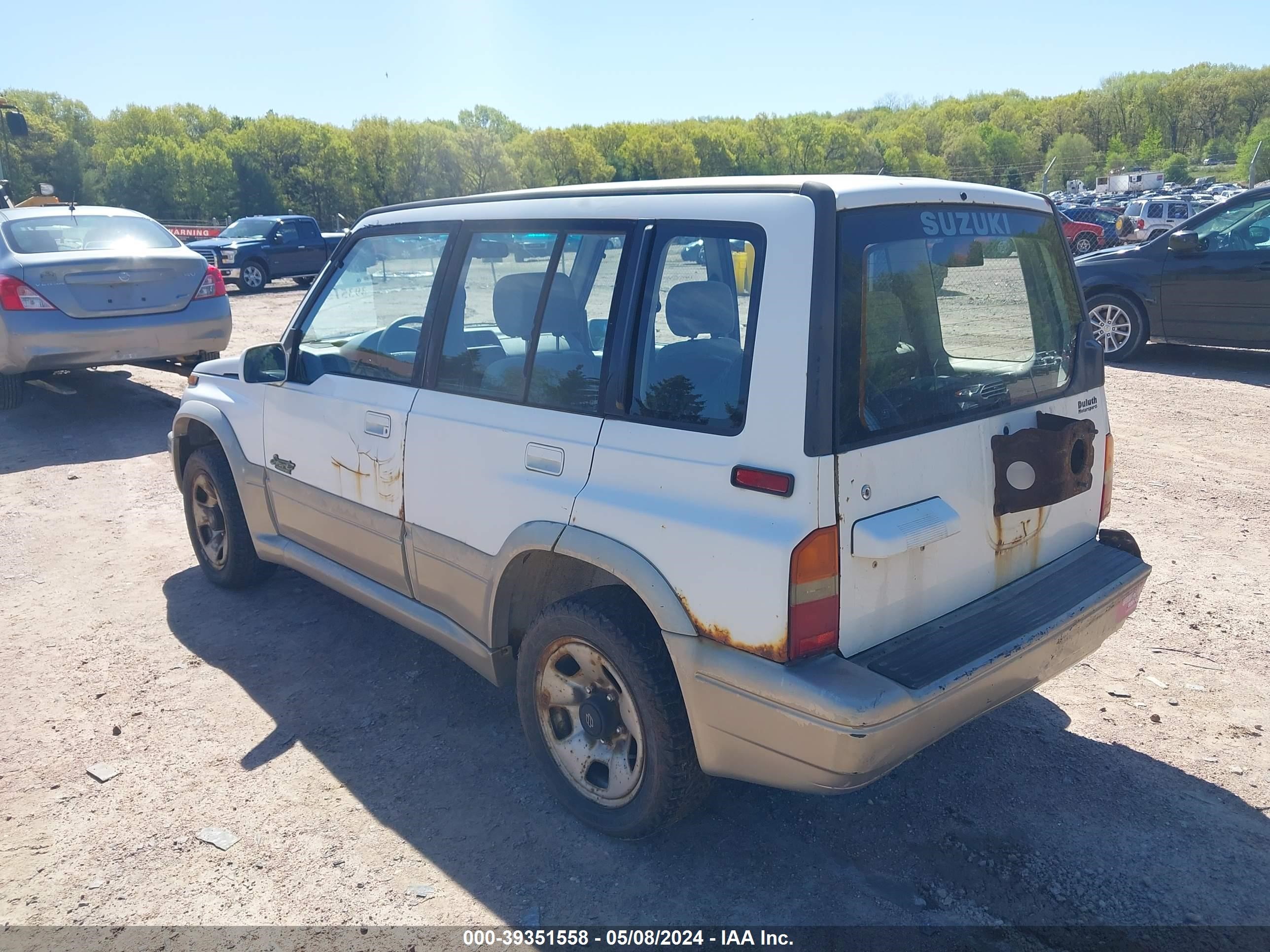 Photo 2 VIN: JS3TE21VXW4100405 - SUZUKI SIDEKICK 