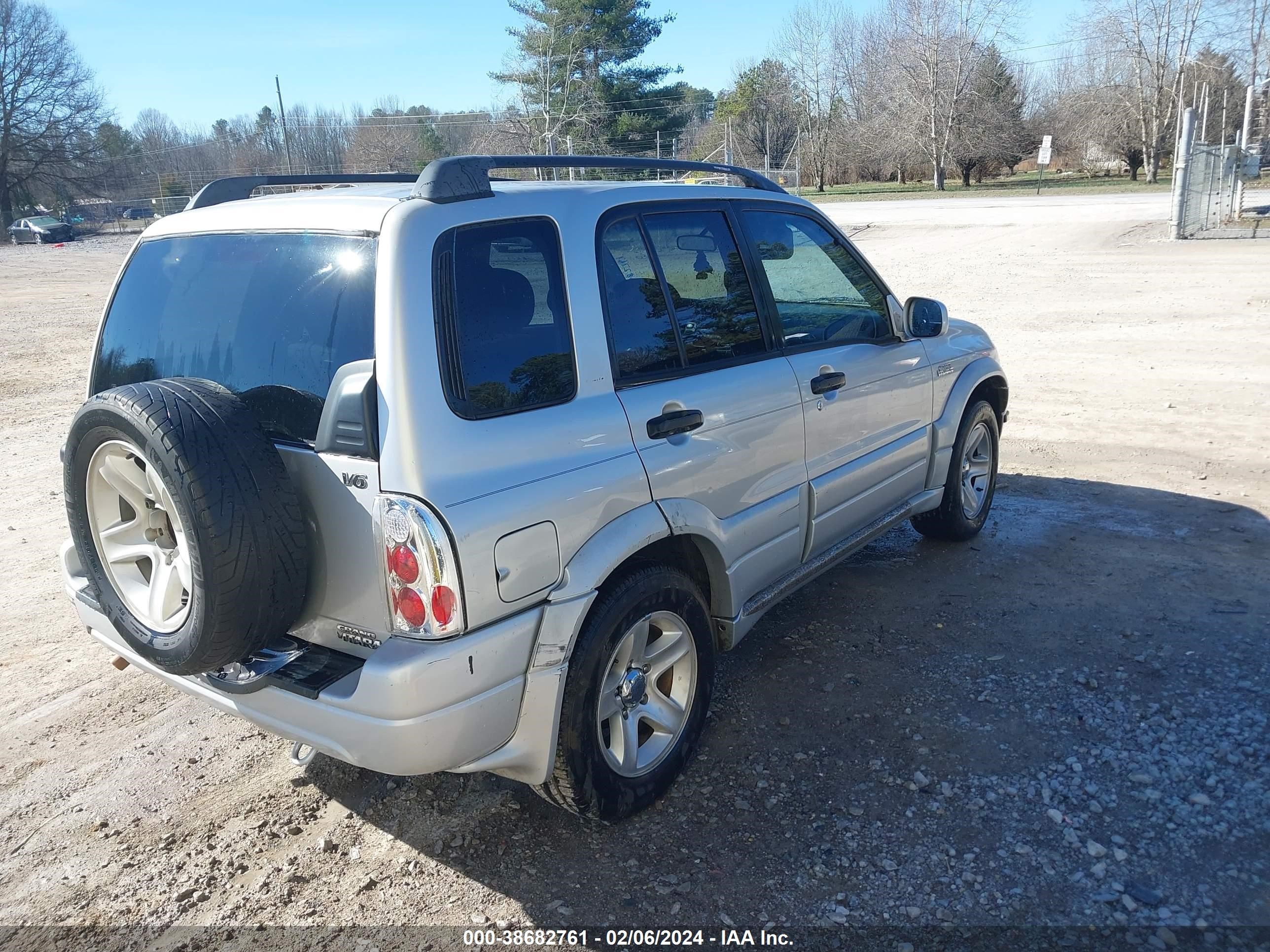 Photo 3 VIN: JS3TE62V214153324 - SUZUKI GRAND VITARA 