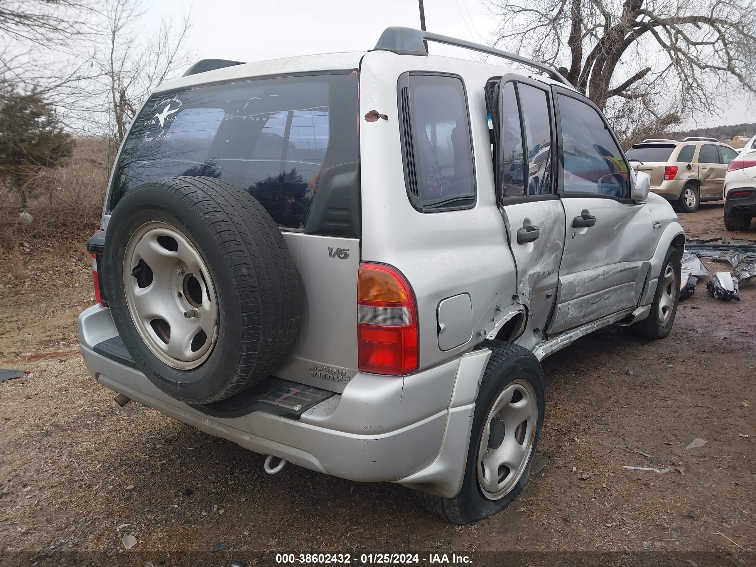 Photo 3 VIN: JS3TE62V314152120 - SUZUKI GRAND VITARA 