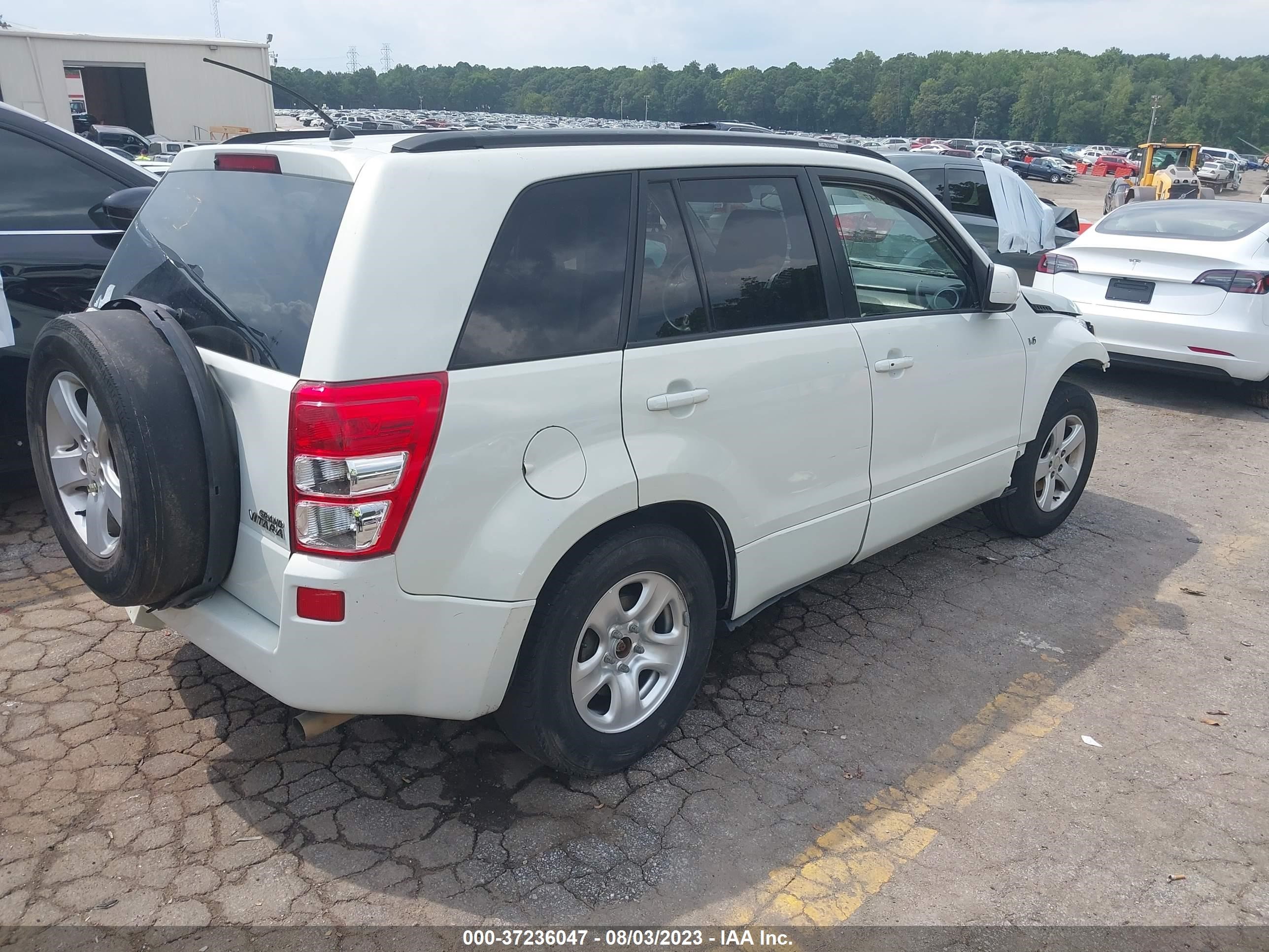 Photo 3 VIN: JS3TE944464100458 - SUZUKI GRAND VITARA 