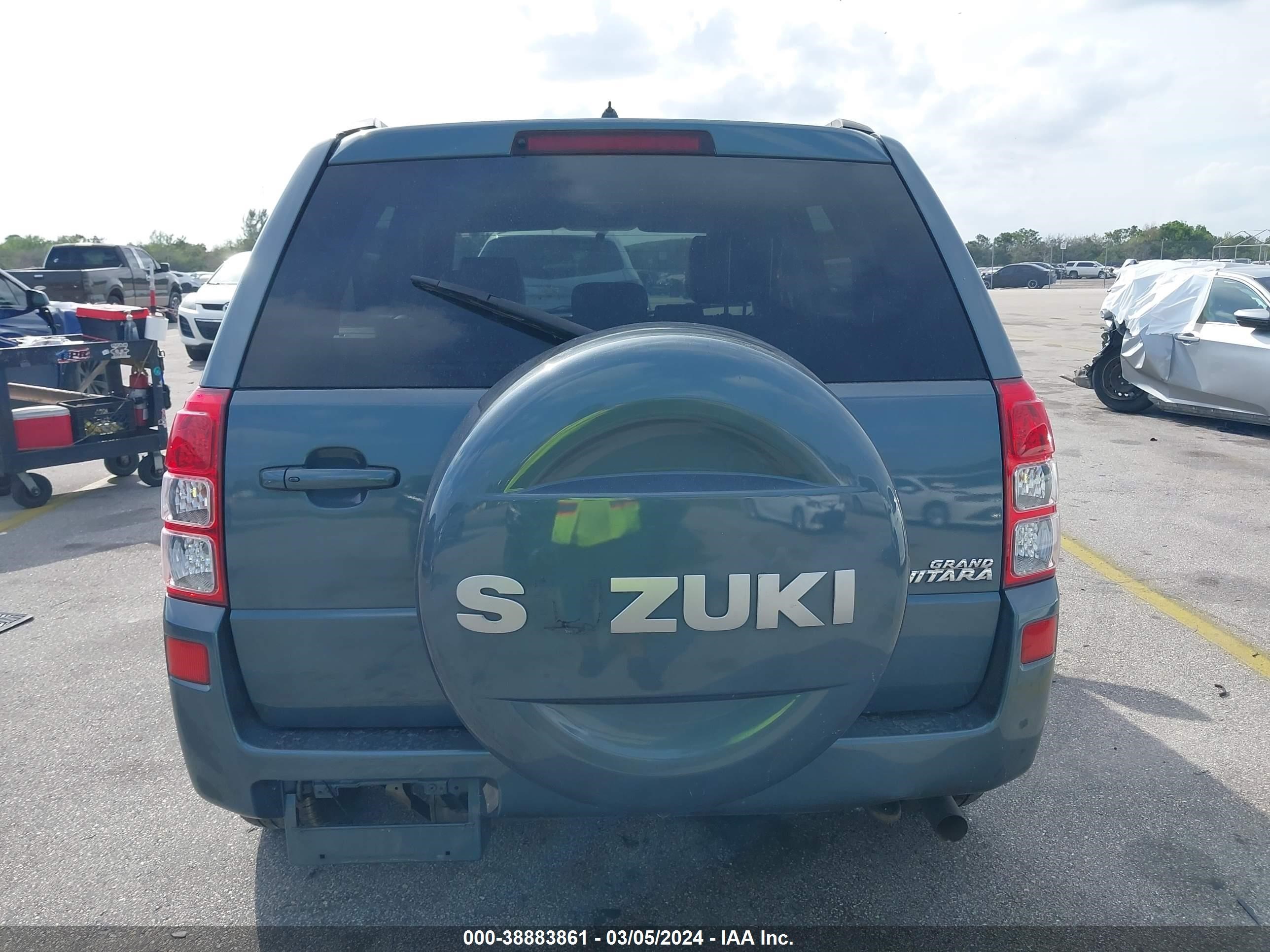 Photo 14 VIN: JS3TE947284100049 - SUZUKI GRAND VITARA 