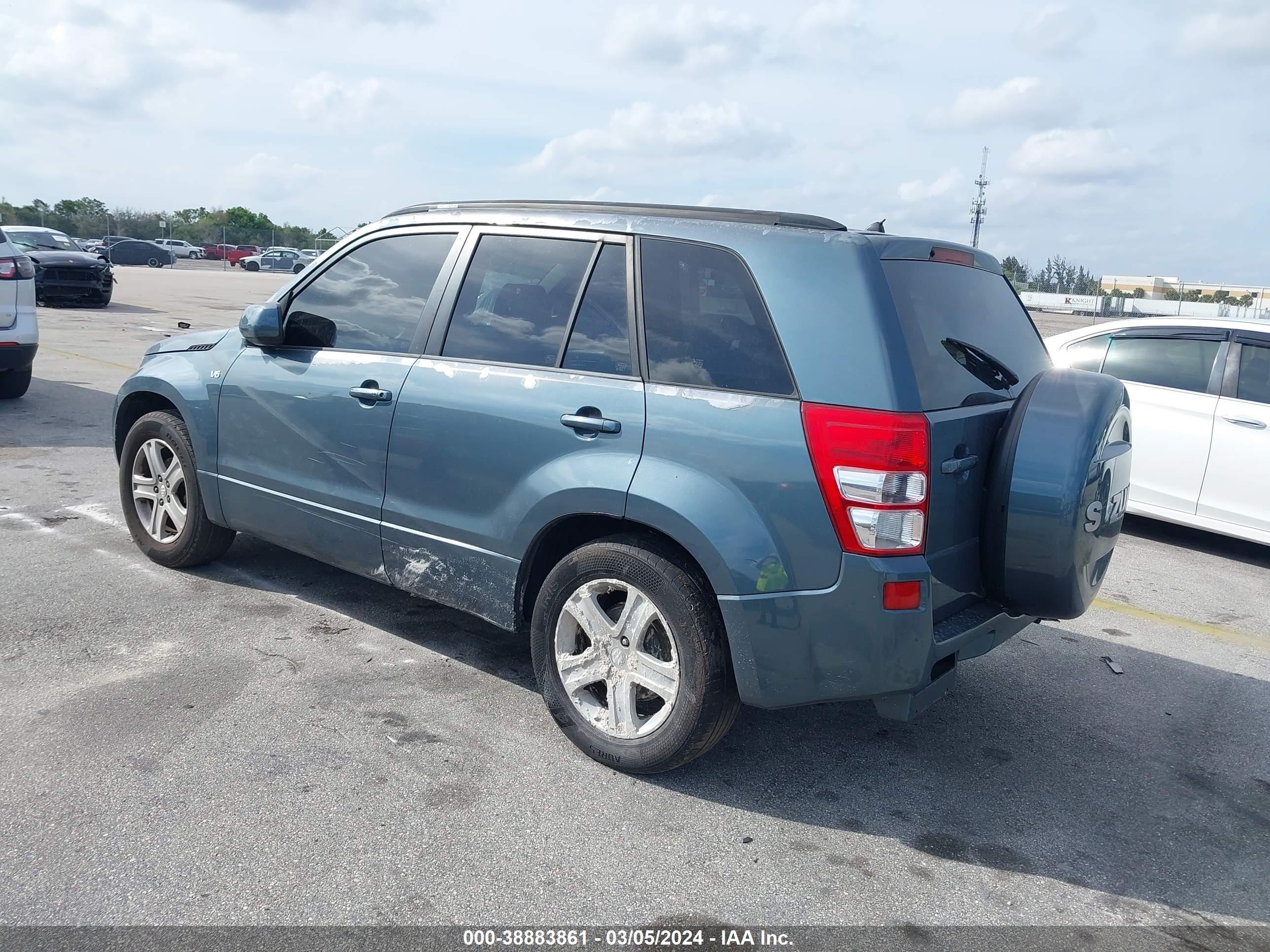 Photo 2 VIN: JS3TE947284100049 - SUZUKI GRAND VITARA 