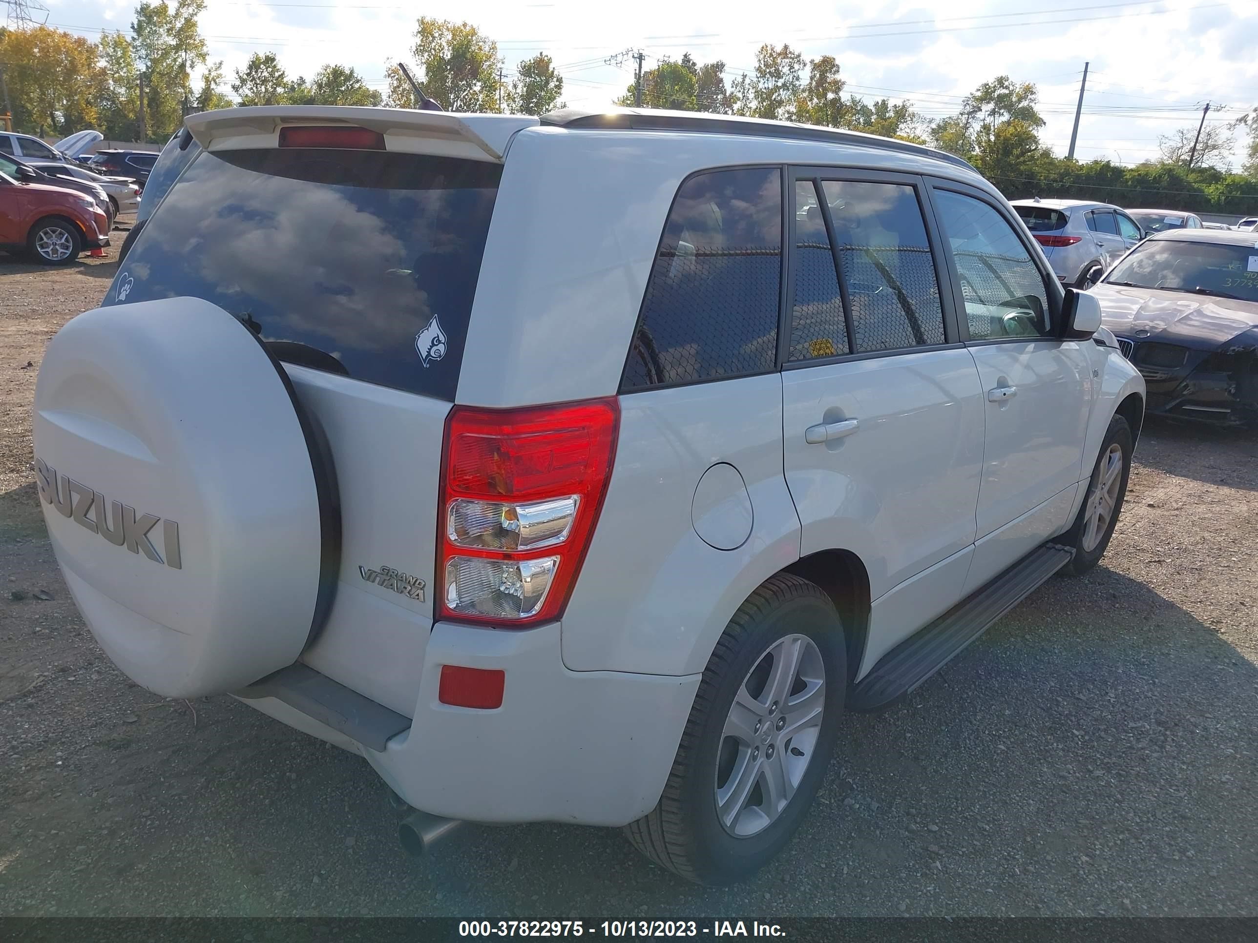 Photo 3 VIN: JS3TE947X84100543 - SUZUKI GRAND VITARA 