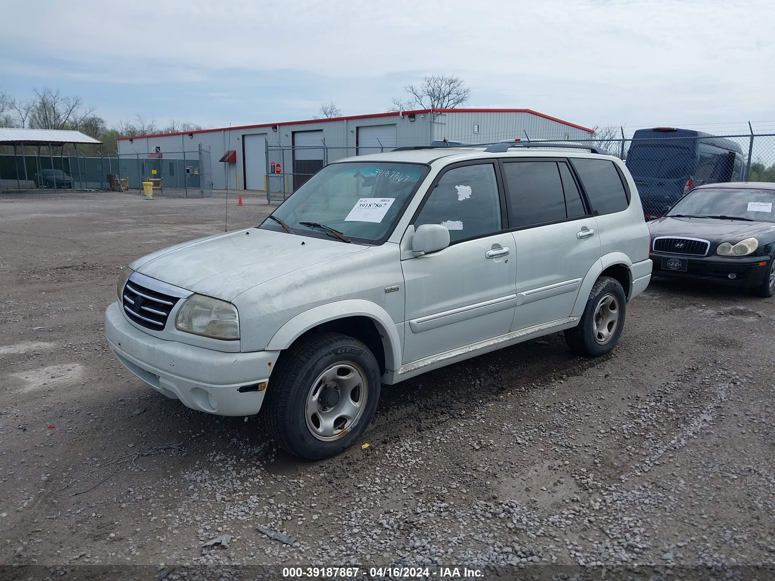 Photo 1 VIN: JS3TX92V124115614 - SUZUKI XL7 