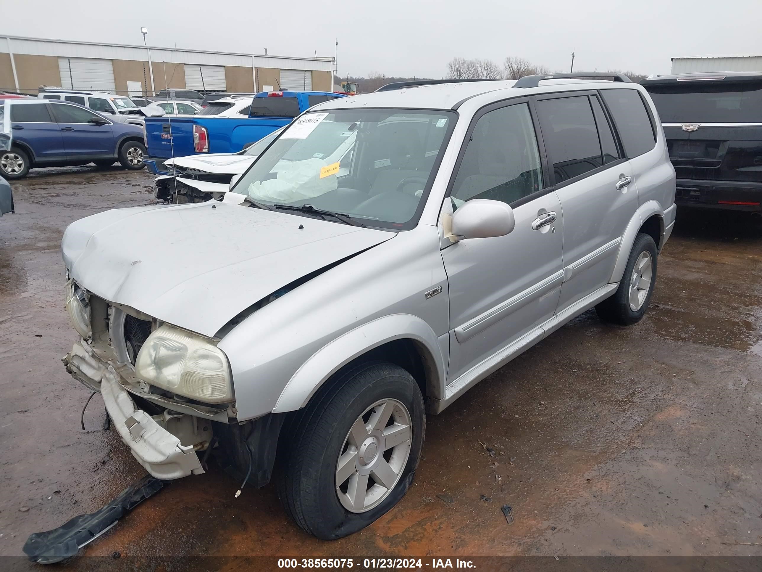 Photo 1 VIN: JS3TX92V134105957 - SUZUKI XL7 