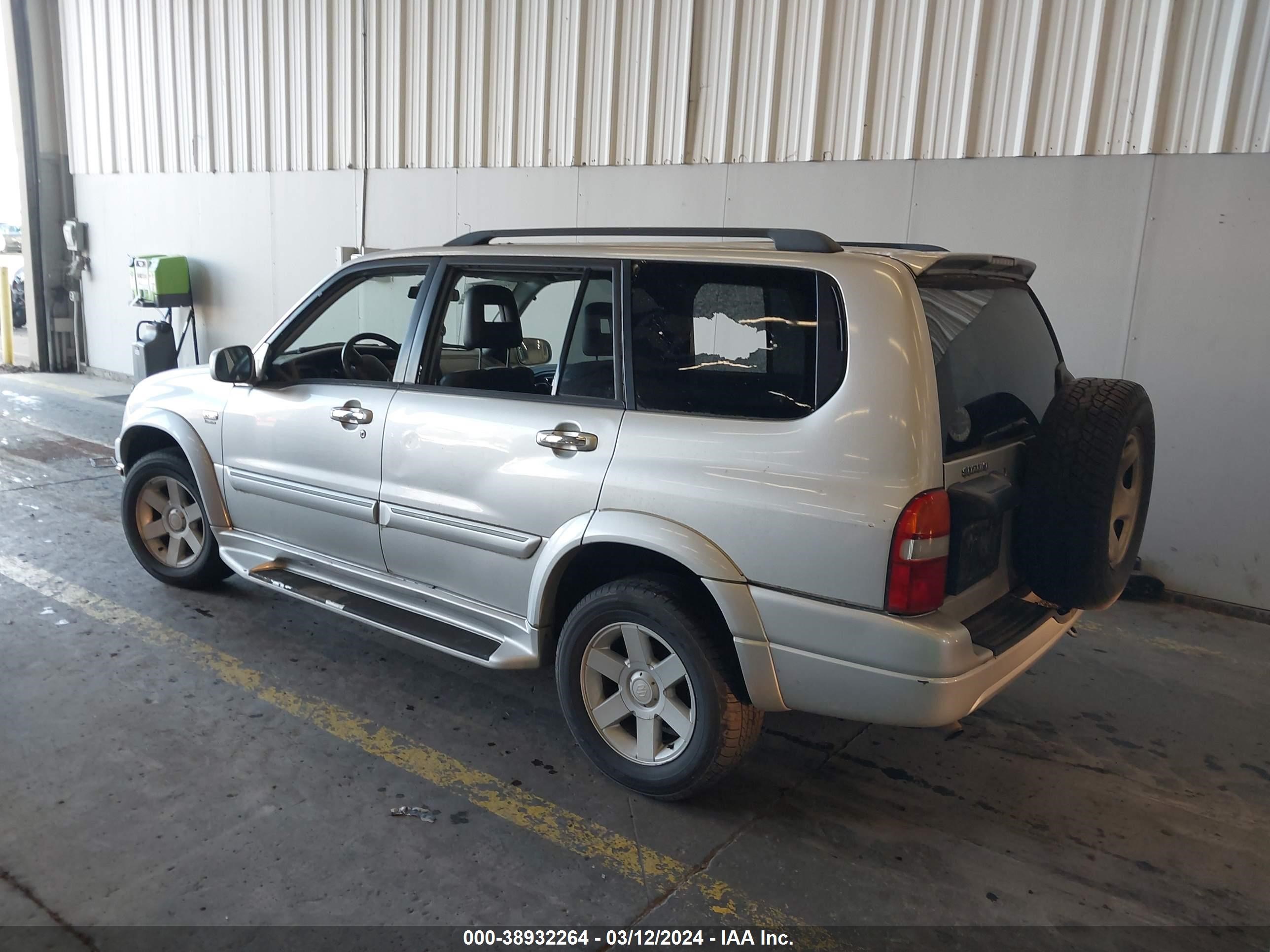 Photo 2 VIN: JS3TX92V424131581 - SUZUKI XL7 