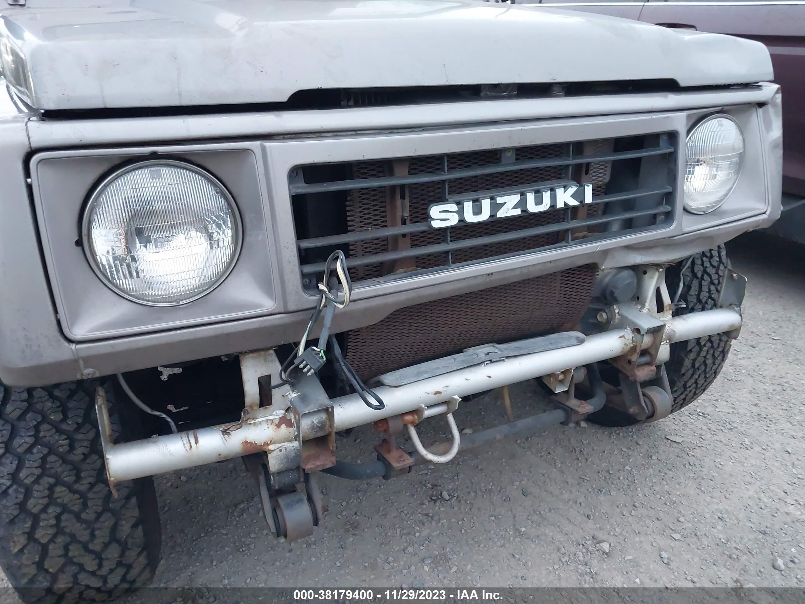 Photo 5 VIN: JS4JC51C0J4262318 - SUZUKI SAMURAI 