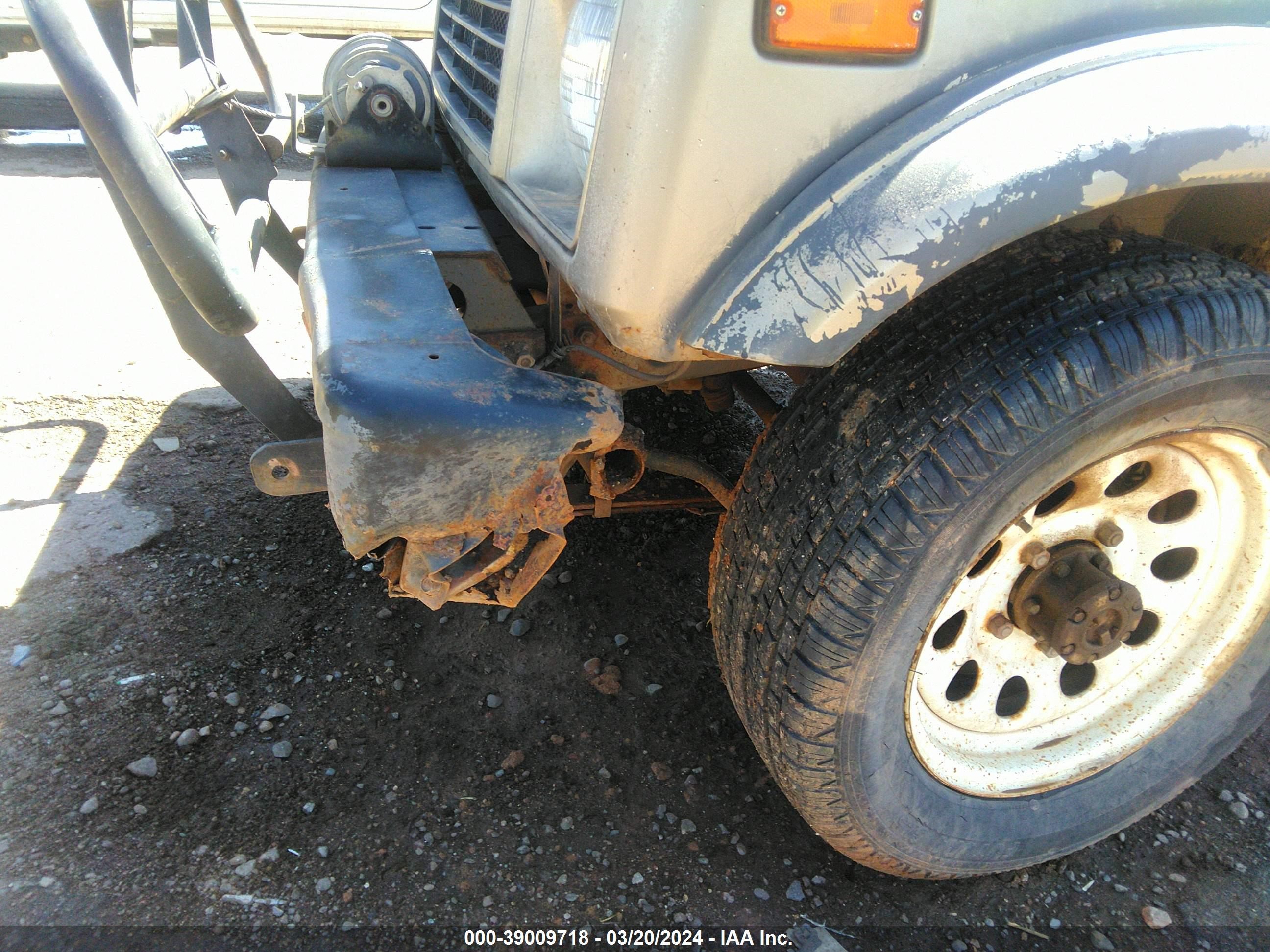 Photo 5 VIN: JS4JC51C4J4247028 - SUZUKI SAMURAI 