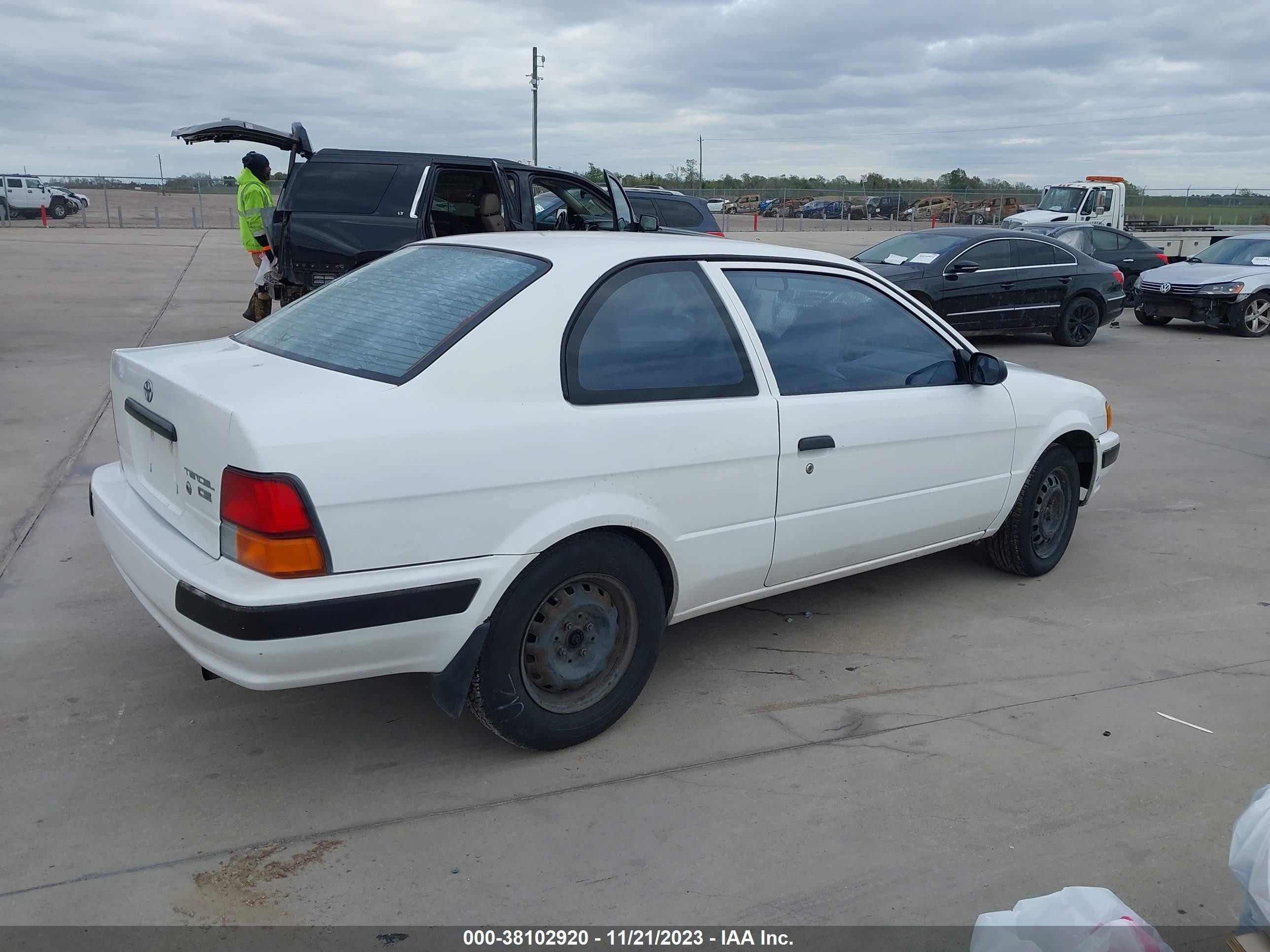 Photo 3 VIN: JT2AC52L6V0230819 - TOYOTA TERCEL 