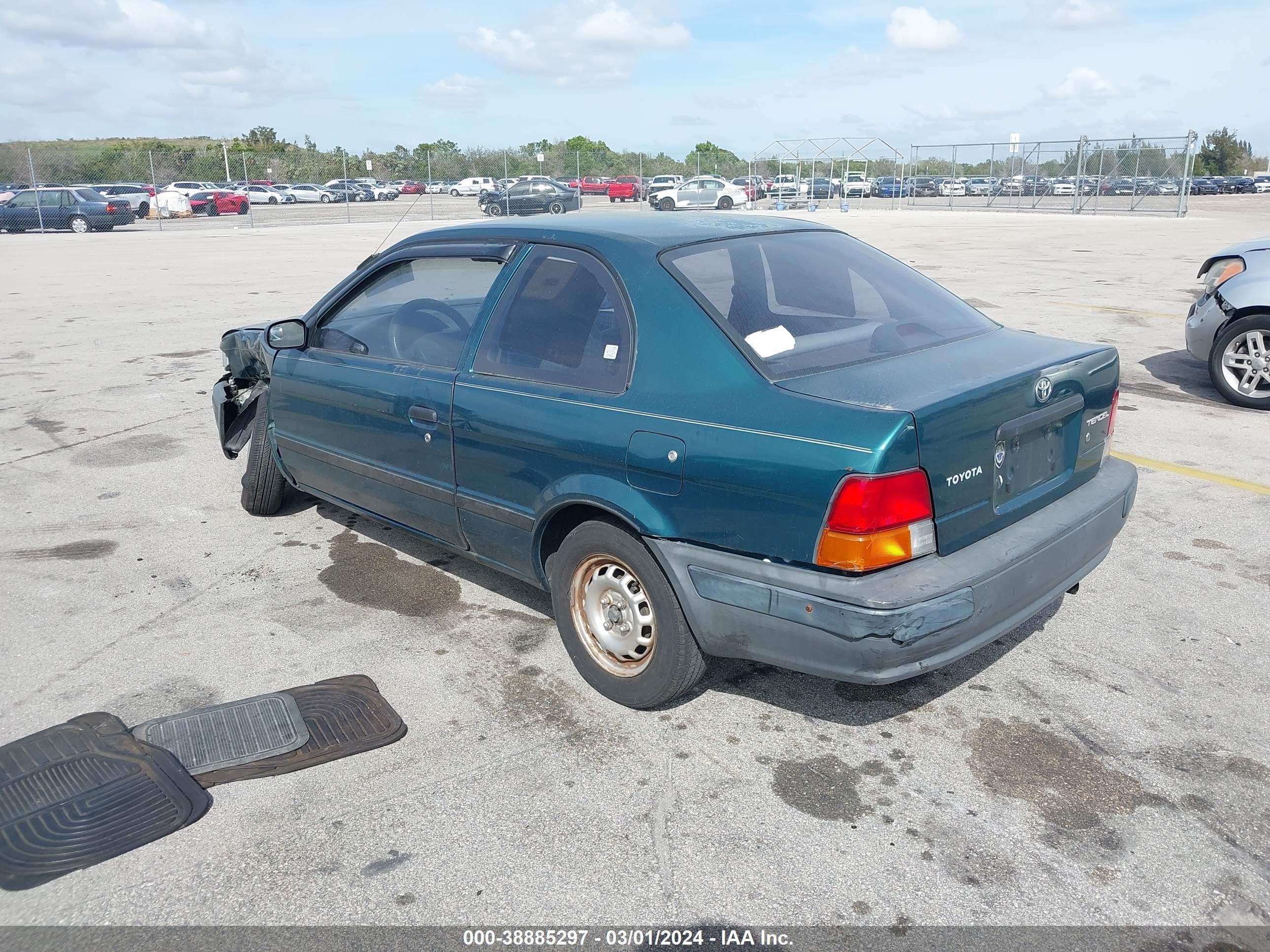 Photo 2 VIN: JT2AC52L8T0138883 - TOYOTA TERCEL 