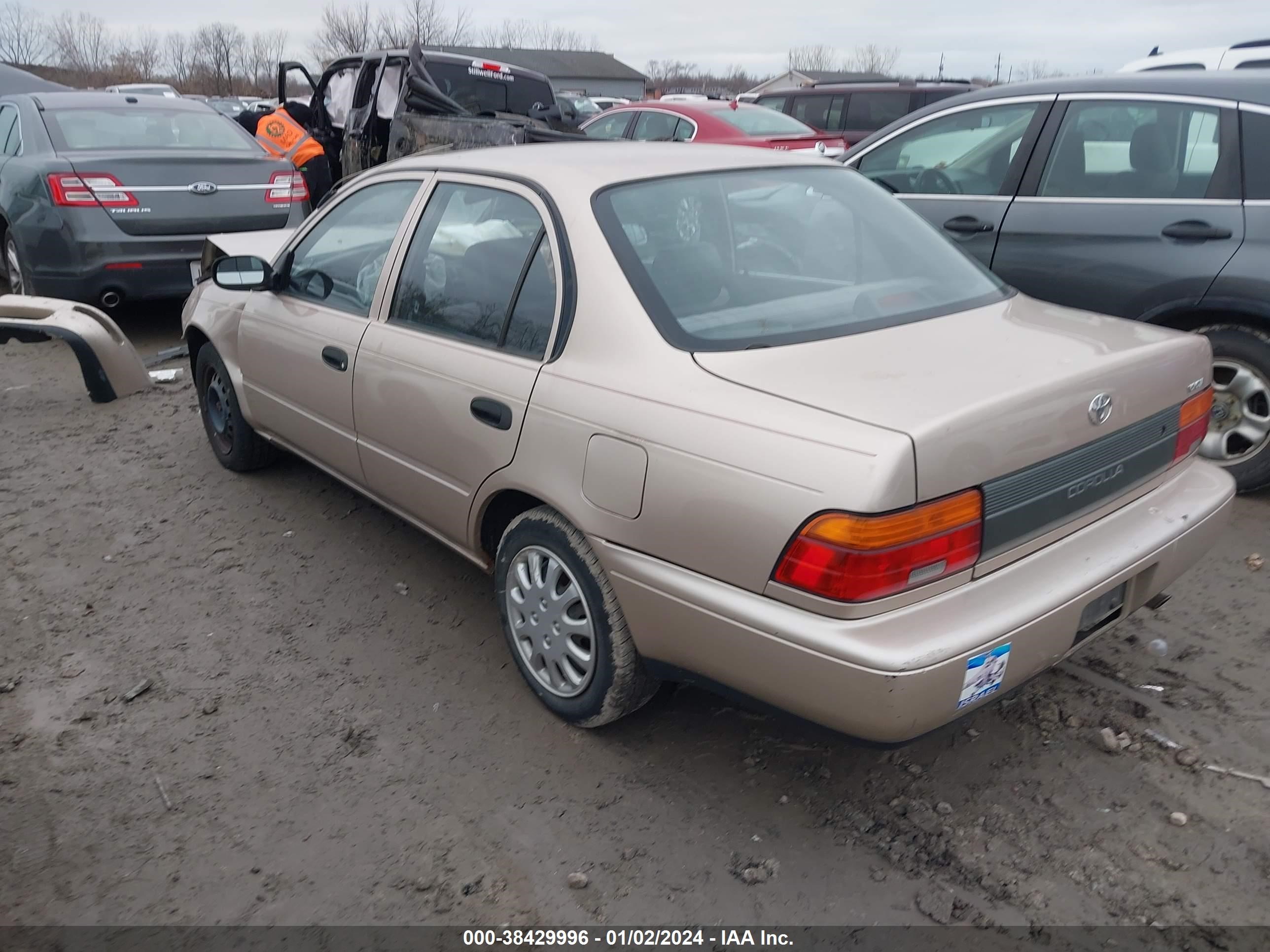 Photo 2 VIN: JT2AE04B6R0067340 - TOYOTA COROLLA 