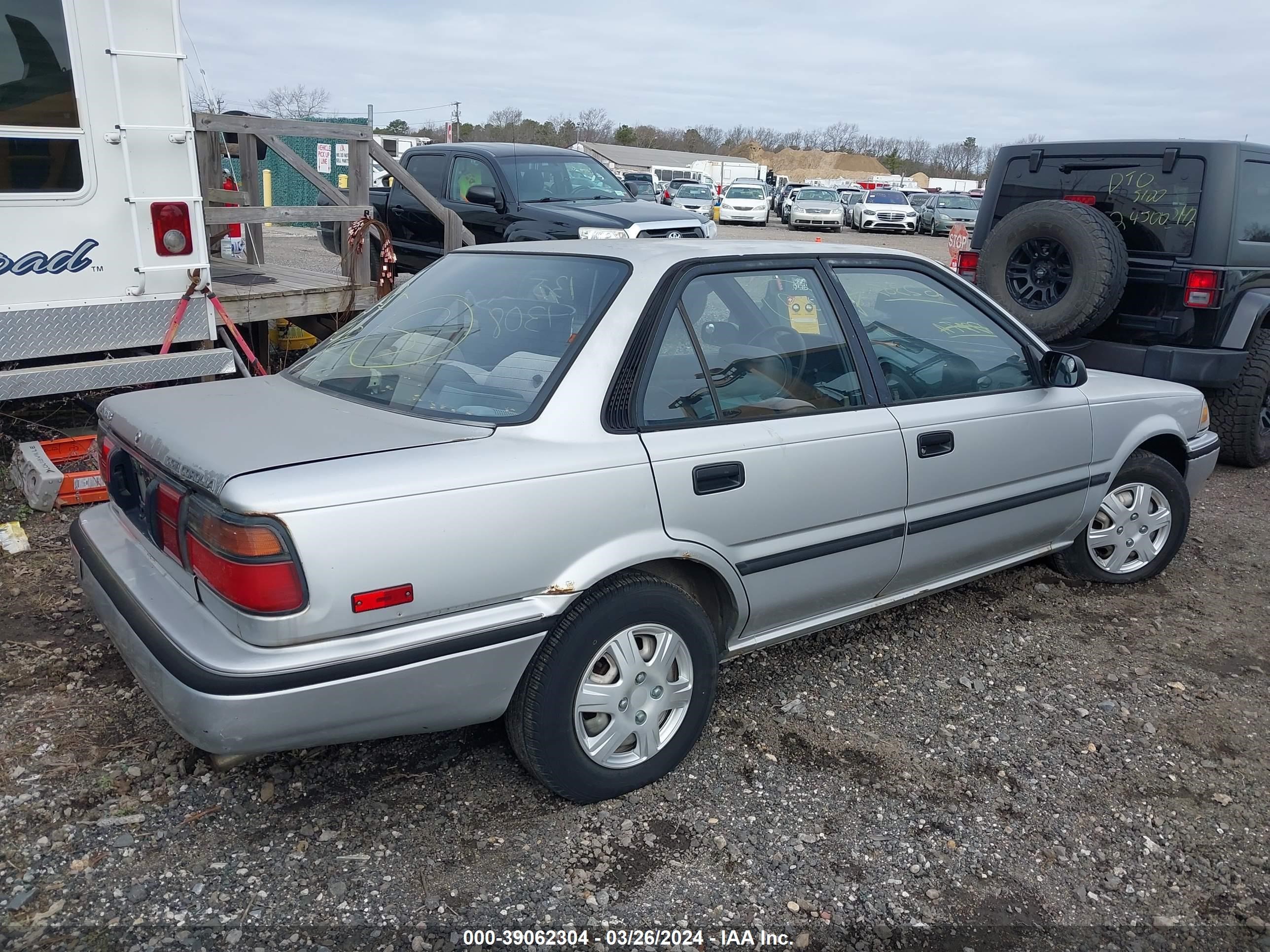 Photo 3 VIN: JT2AE94A0M3418195 - TOYOTA COROLLA 