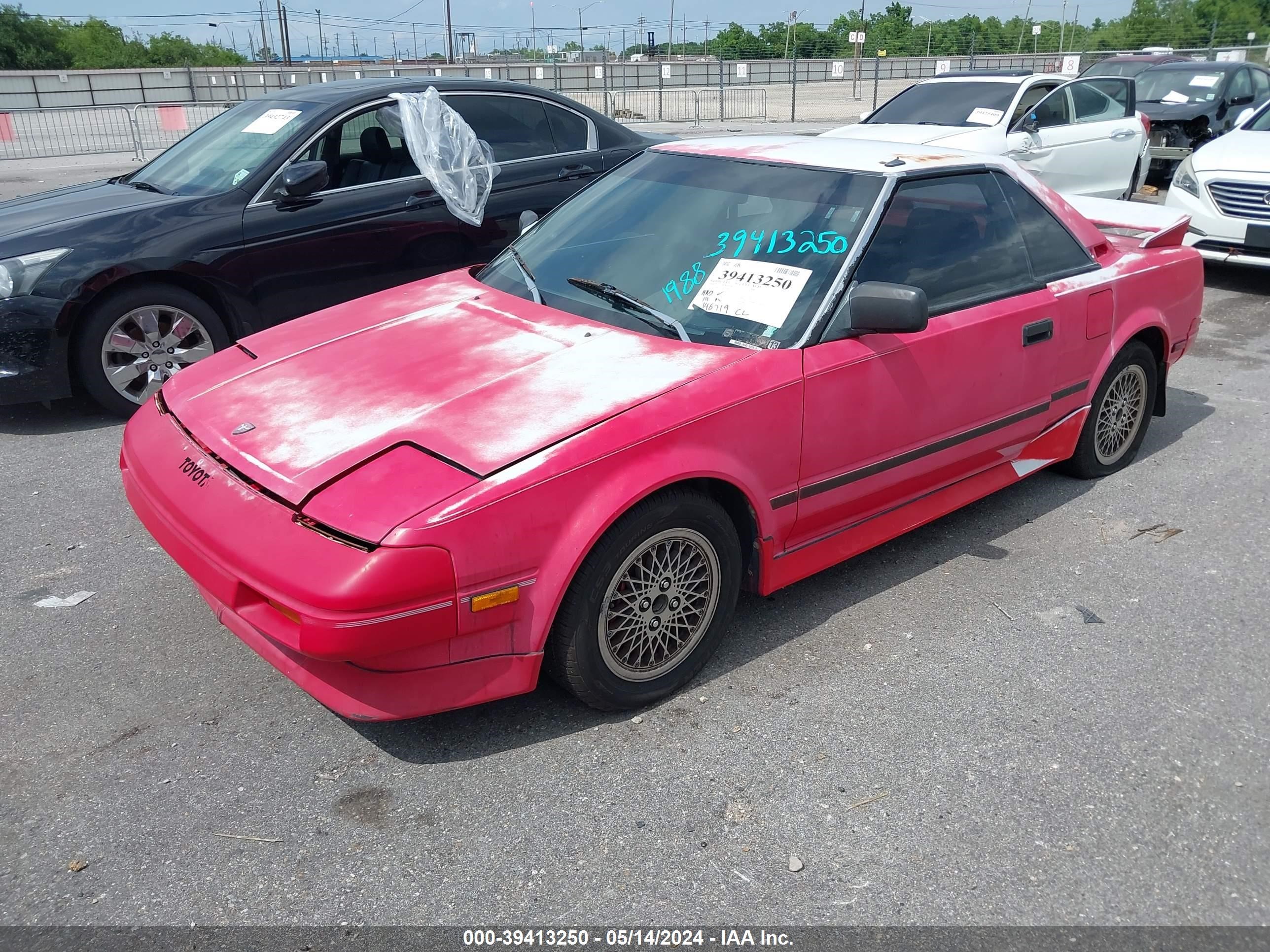 Photo 1 VIN: JT2AW15C3J0129081 - TOYOTA MR2 