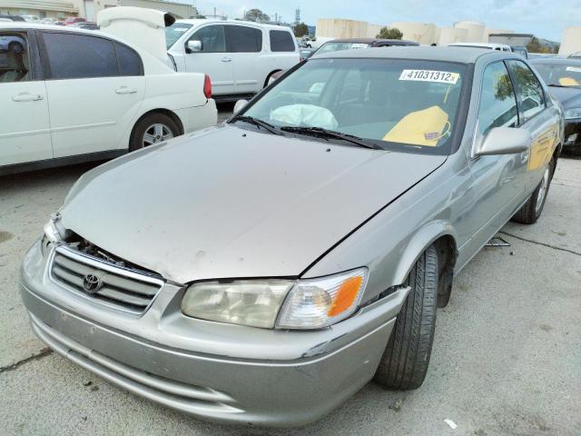 Photo 1 VIN: JT2BF22K0Y0284882 - TOYOTA CAMRY CE 