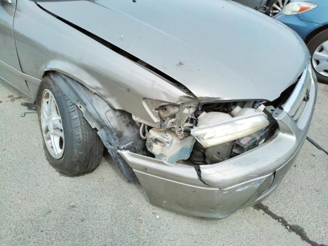 Photo 8 VIN: JT2BF22K0Y0284882 - TOYOTA CAMRY CE 