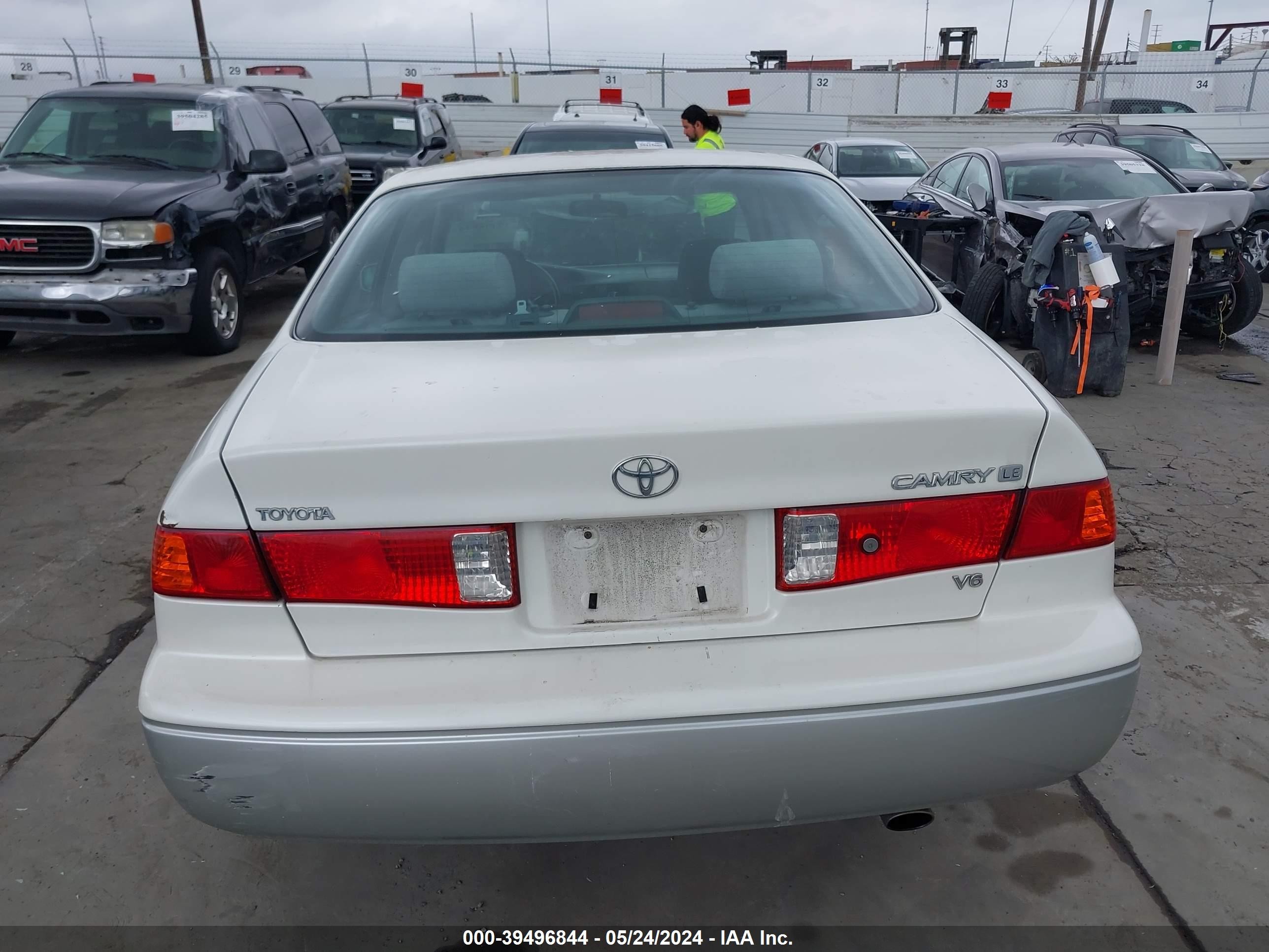 Photo 15 VIN: JT2BF22K210297042 - TOYOTA CAMRY 