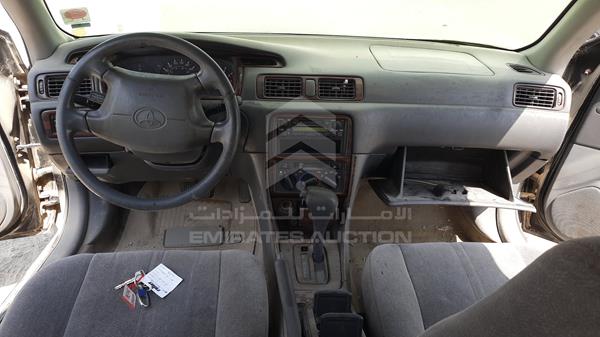 Photo 16 VIN: JT2BF22K2W0091419 - TOYOTA CAMRY 