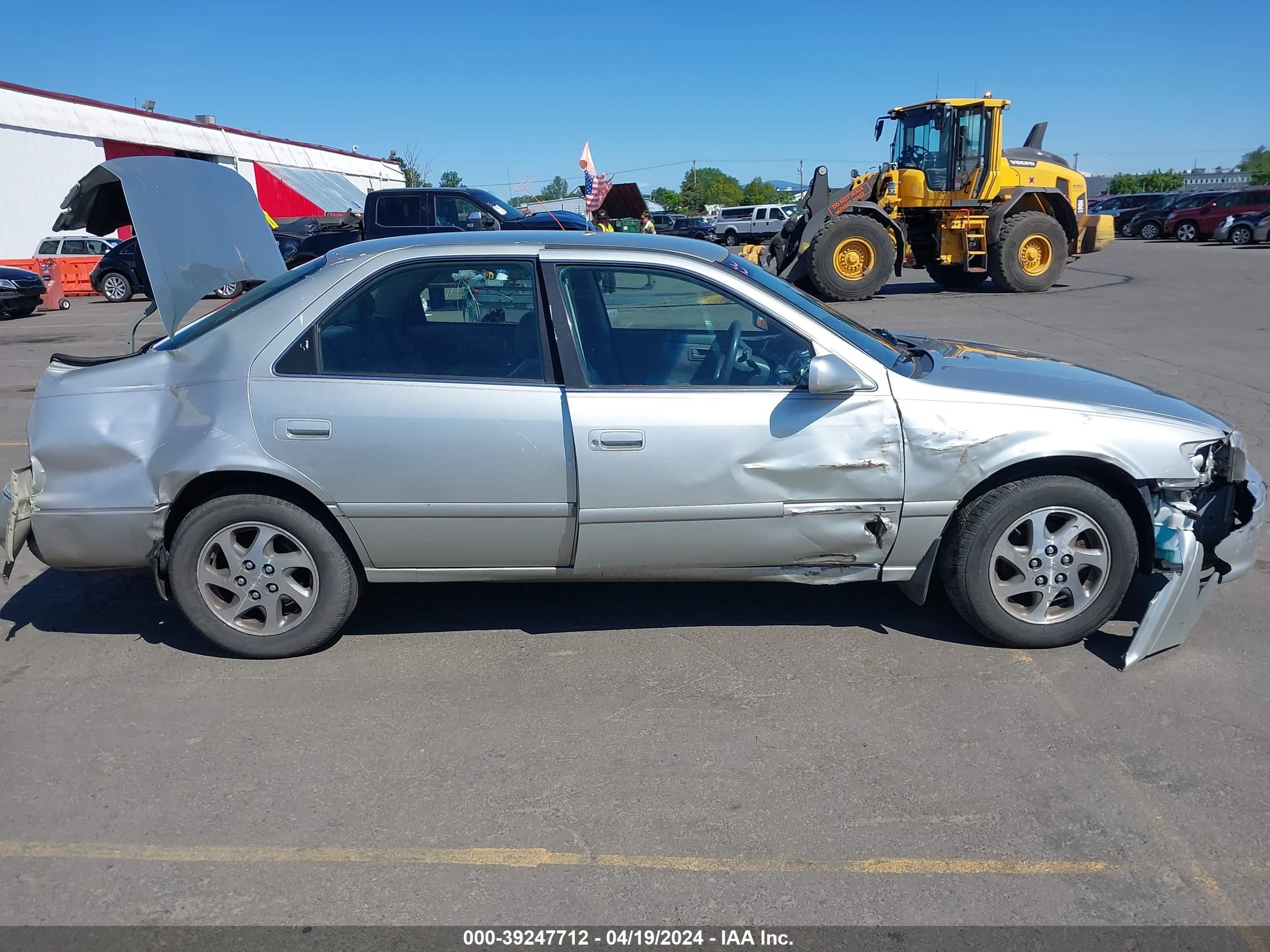 Photo 12 VIN: JT2BF22K2Y0237997 - TOYOTA CAMRY 