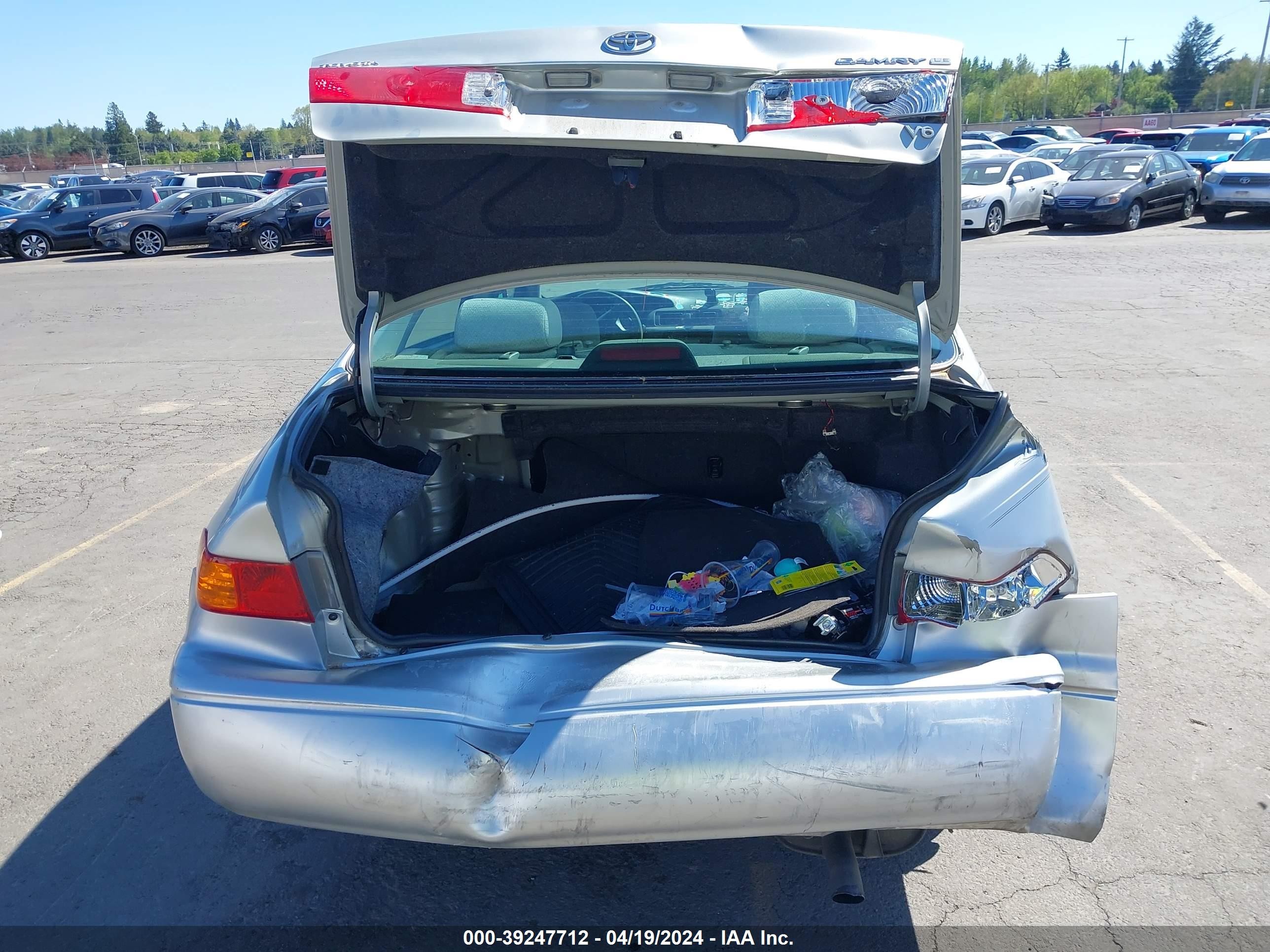 Photo 15 VIN: JT2BF22K2Y0237997 - TOYOTA CAMRY 