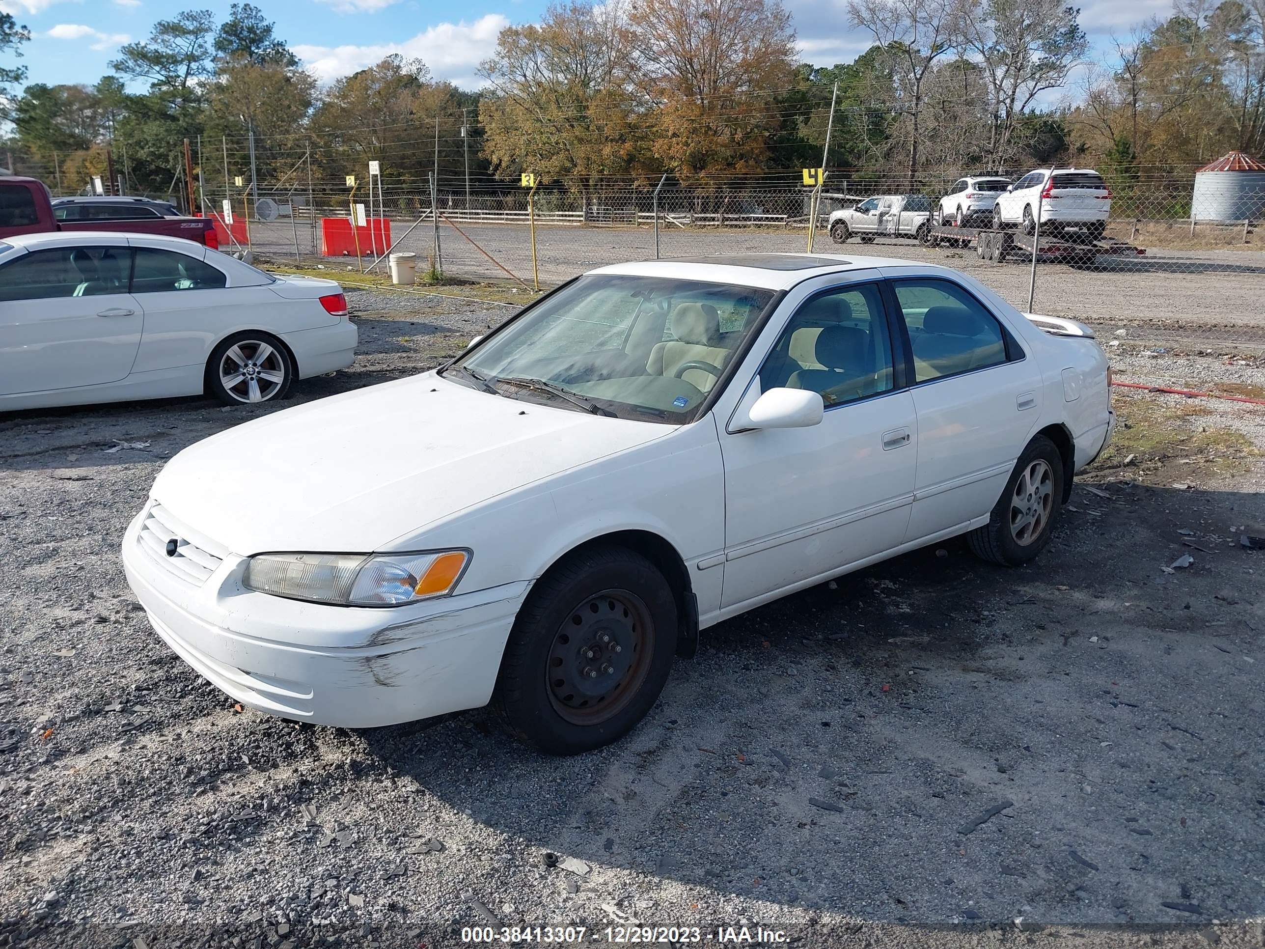 Photo 1 VIN: JT2BF22K3X0202559 - TOYOTA CAMRY 