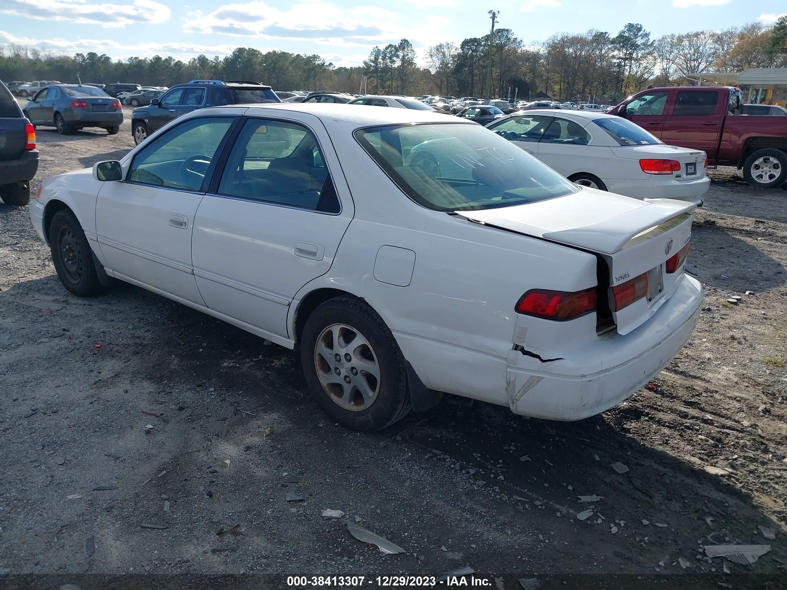 Photo 2 VIN: JT2BF22K3X0202559 - TOYOTA CAMRY 