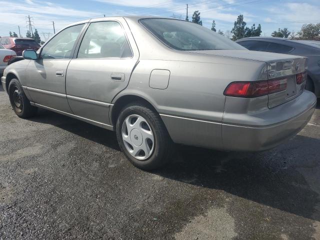 Photo 1 VIN: JT2BF22K4V0072188 - TOYOTA CAMRY LE 