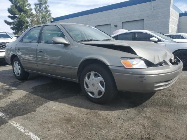 Photo 3 VIN: JT2BF22K4V0072188 - TOYOTA CAMRY LE 