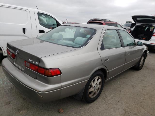 Photo 3 VIN: JT2BF22K4X0185464 - TOYOTA CAMRY LE 