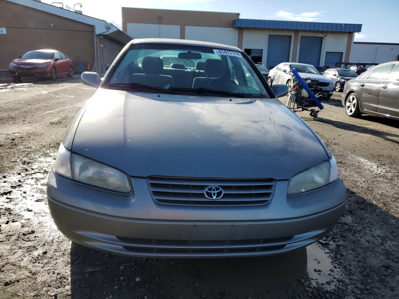 Photo 4 VIN: JT2BF22K4X0190261 - TOYOTA CAMRY 